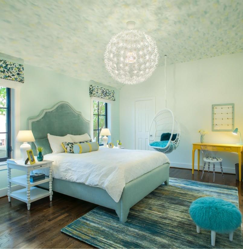 2402 Mcclendon Street