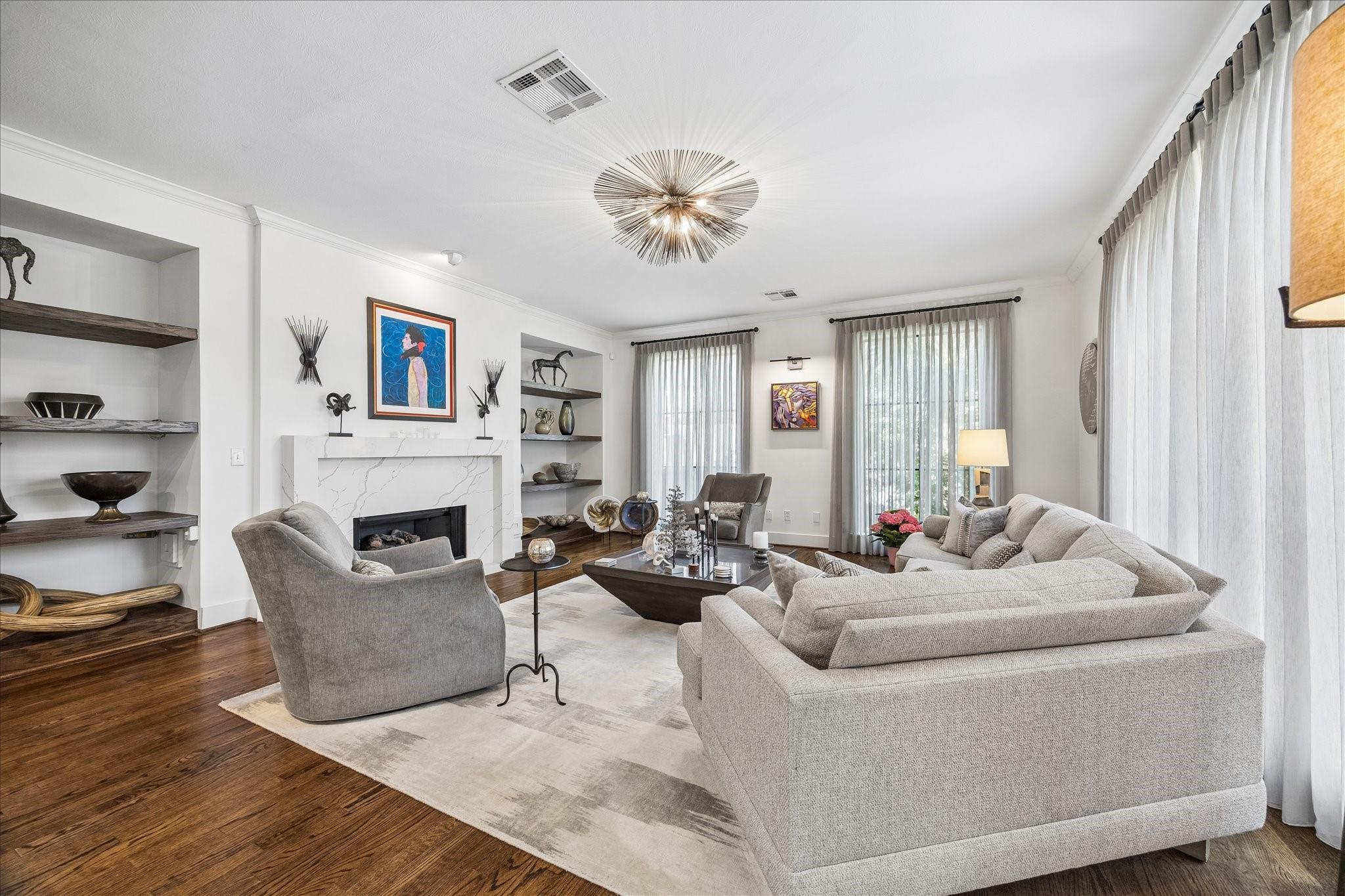 2402 Mcclendon Street