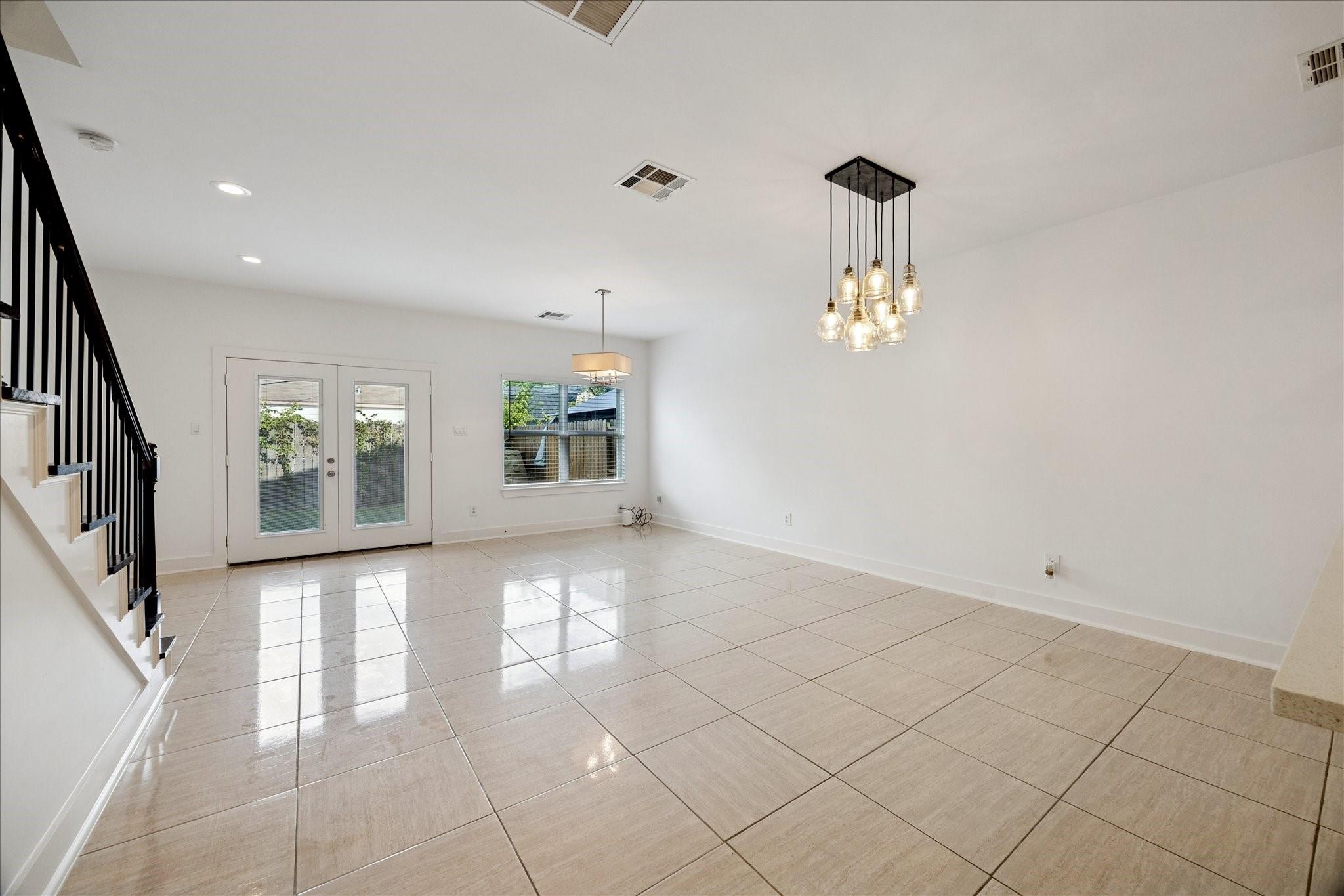 205 E 43rd Street, Houston