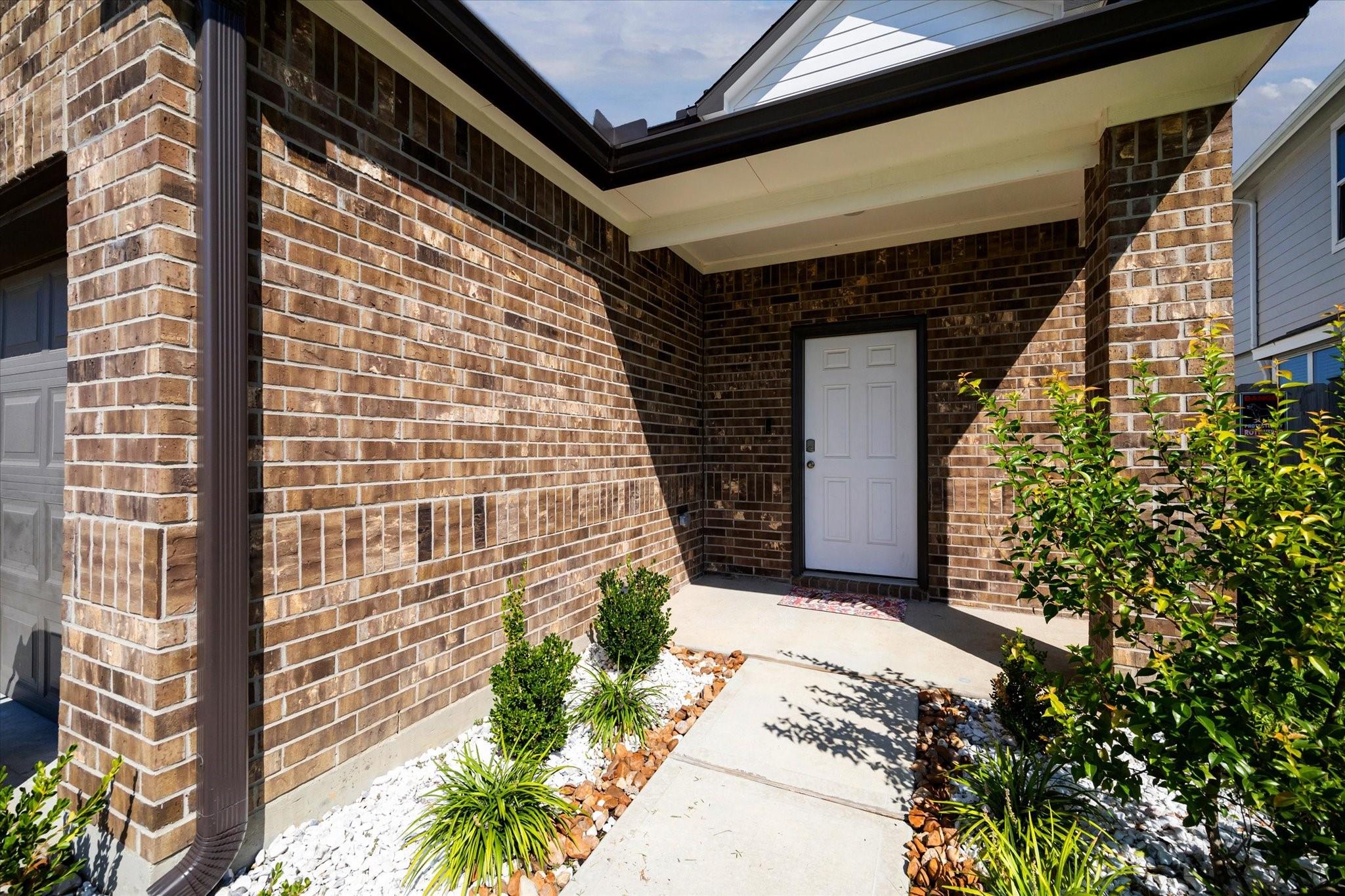 16611 Willow Forest Drive
