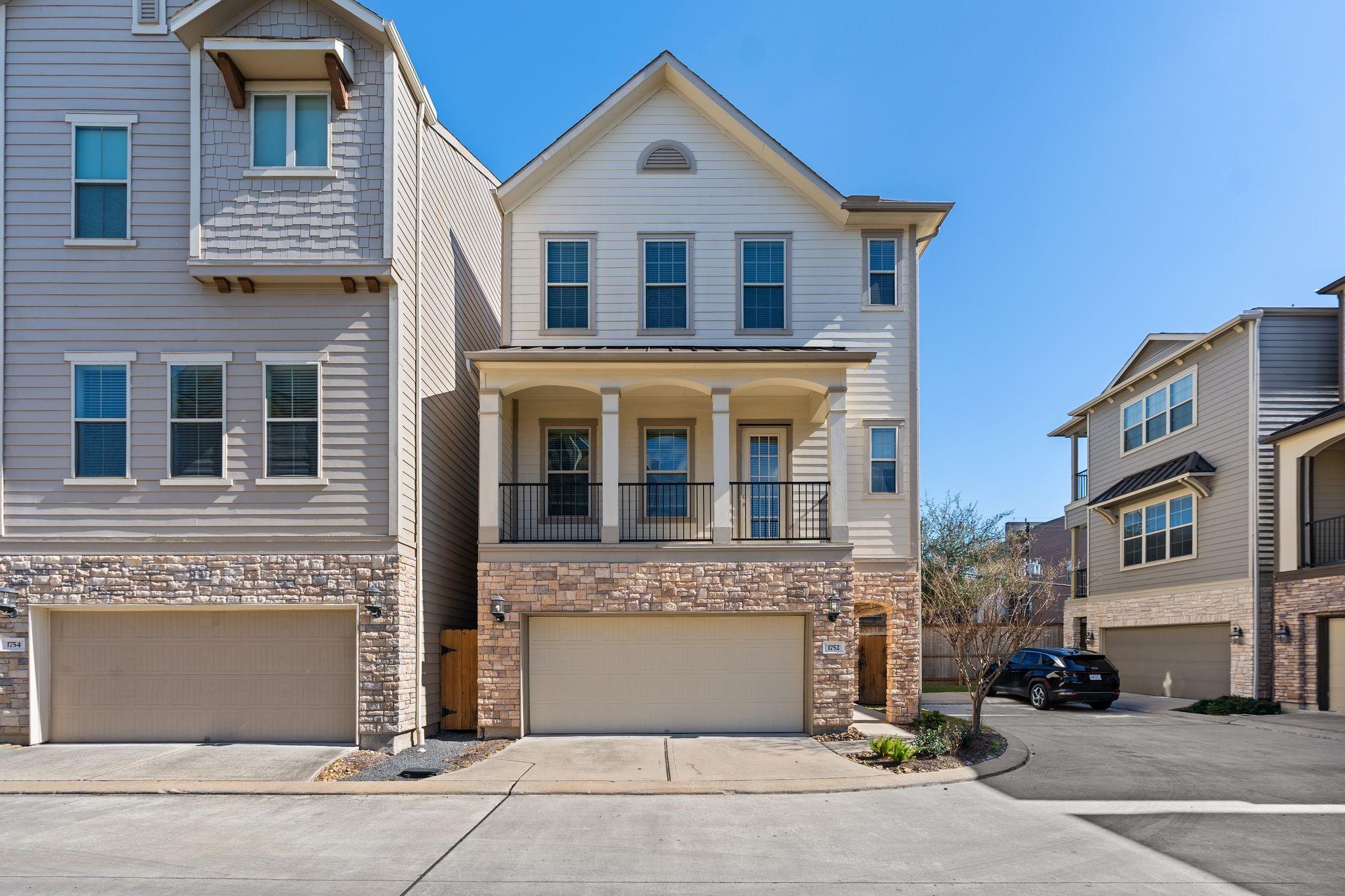1752 Trinity Bend Drive