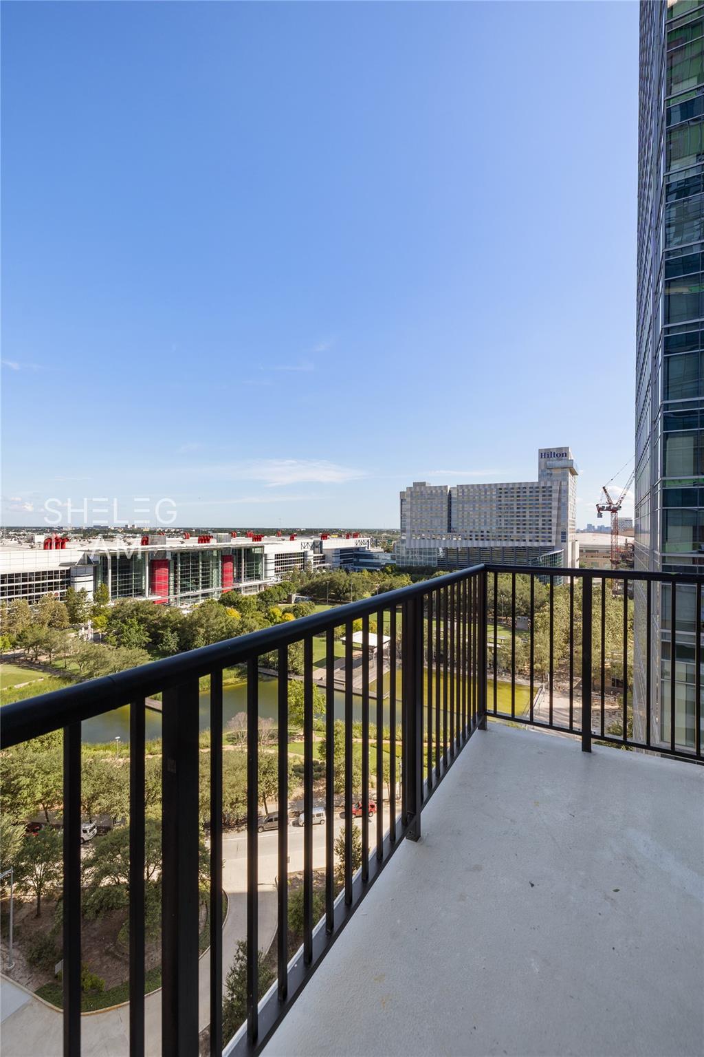808 Crawford St # 4114