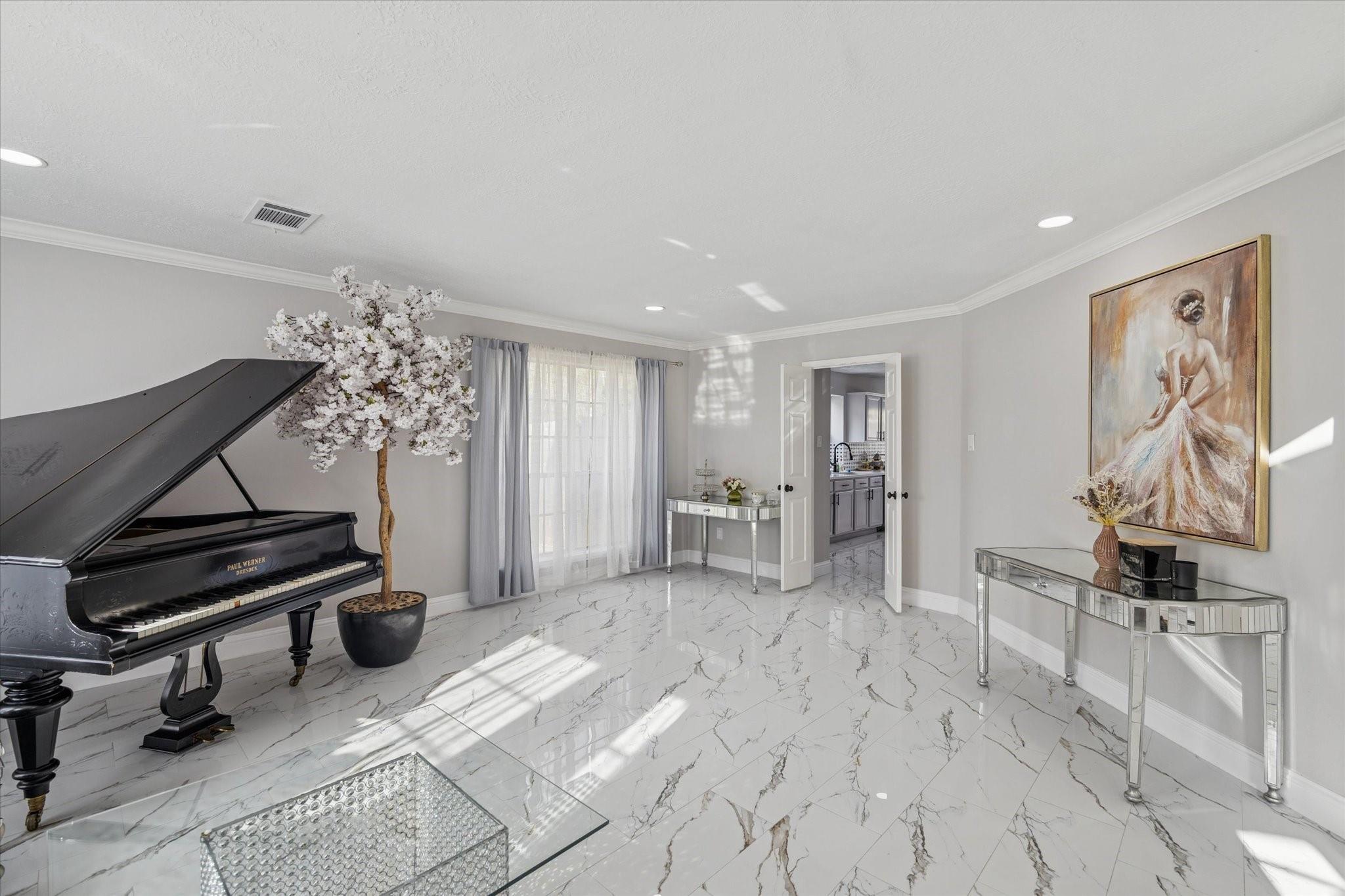 11306 Avon Place