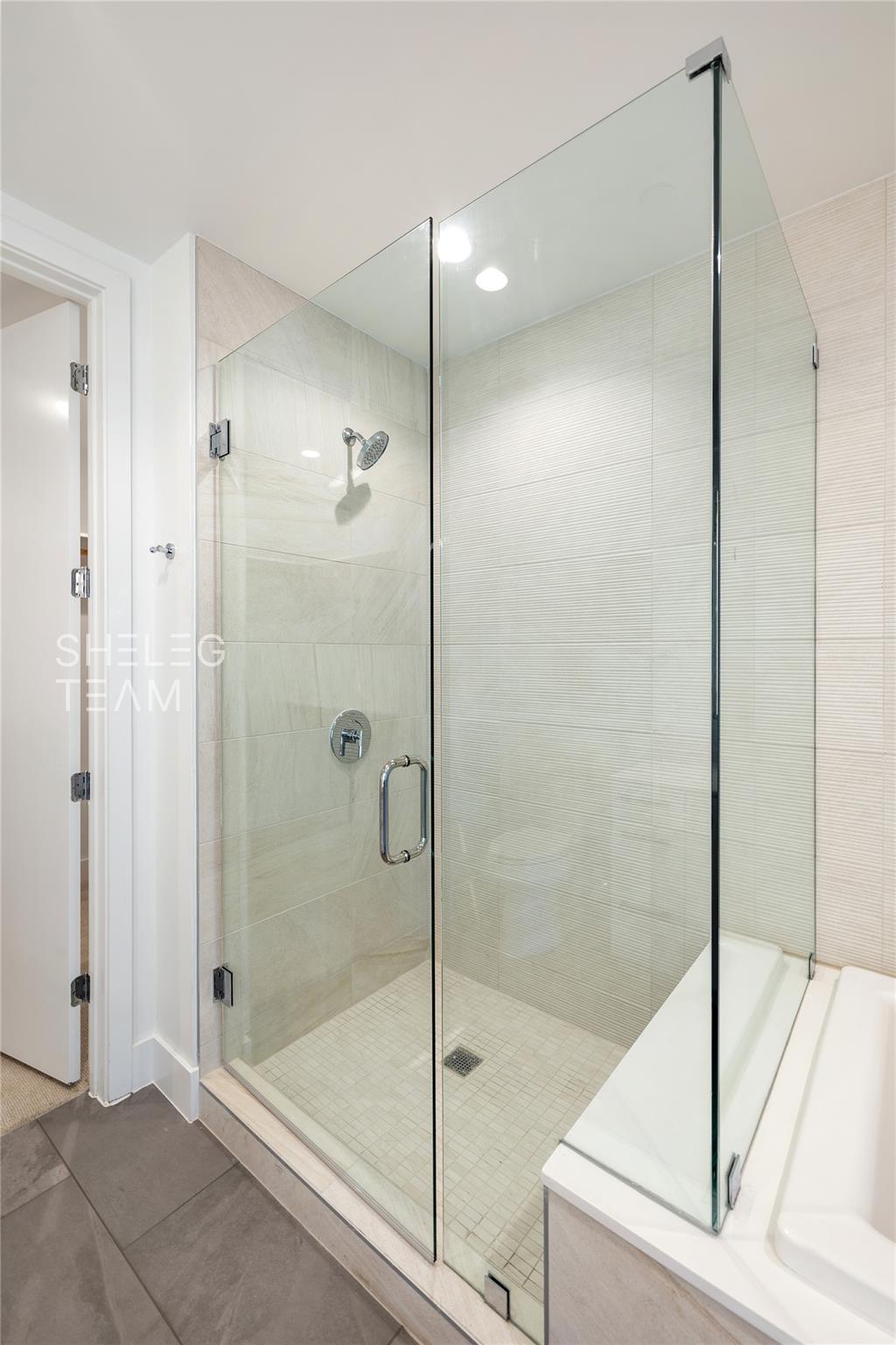 808 Crawford Street # 4110