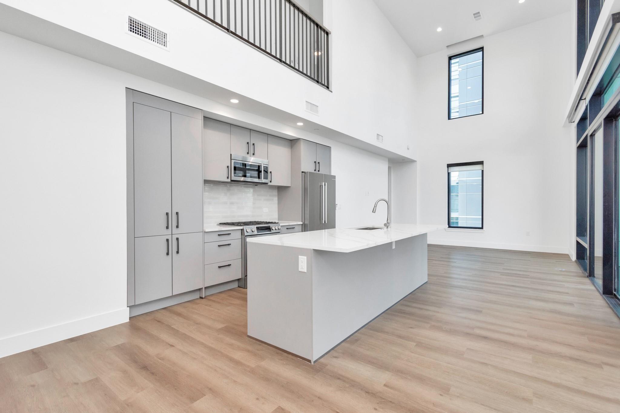 808 Crawford Street # 4110