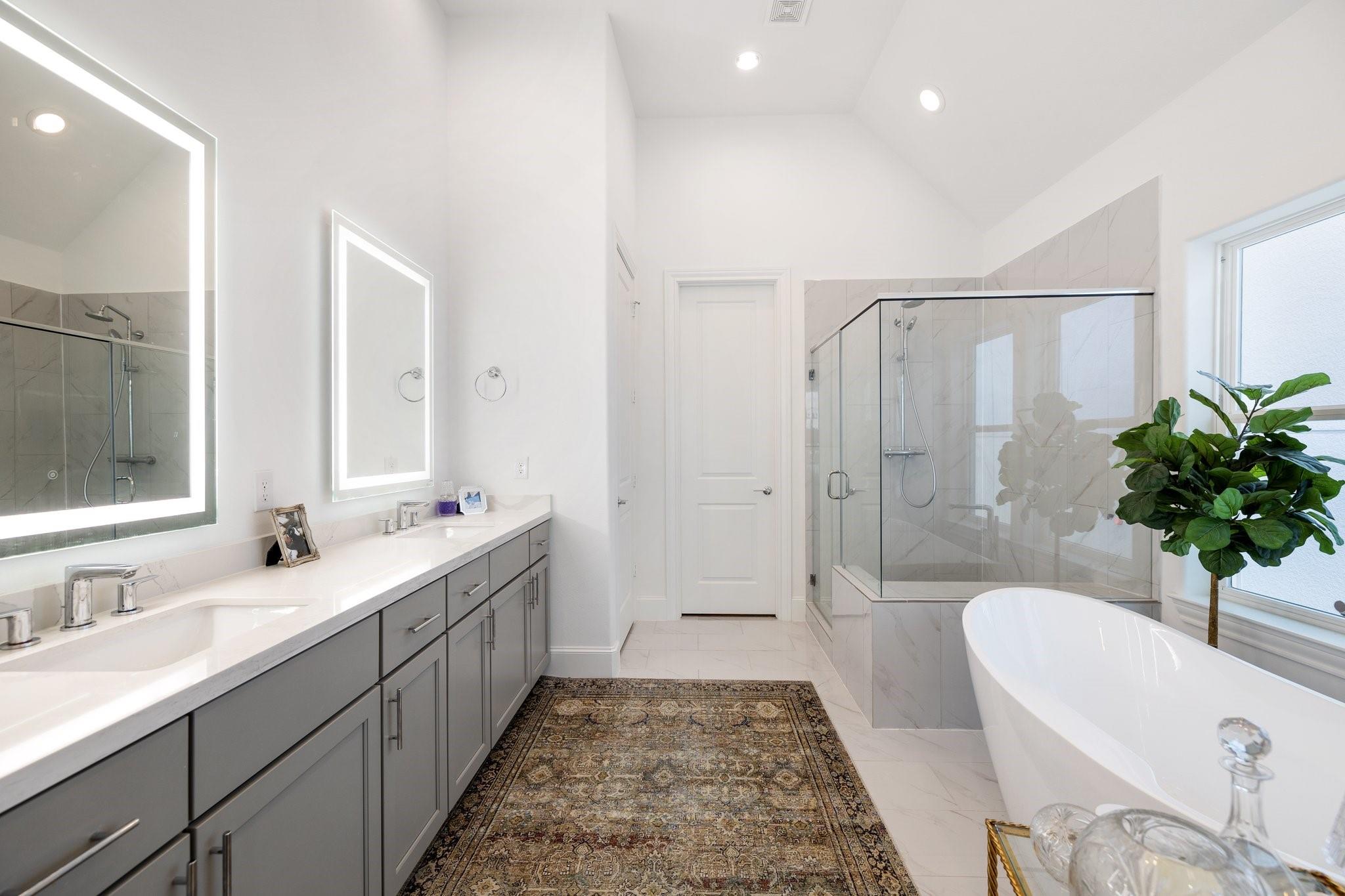 3306 W 12th Street
