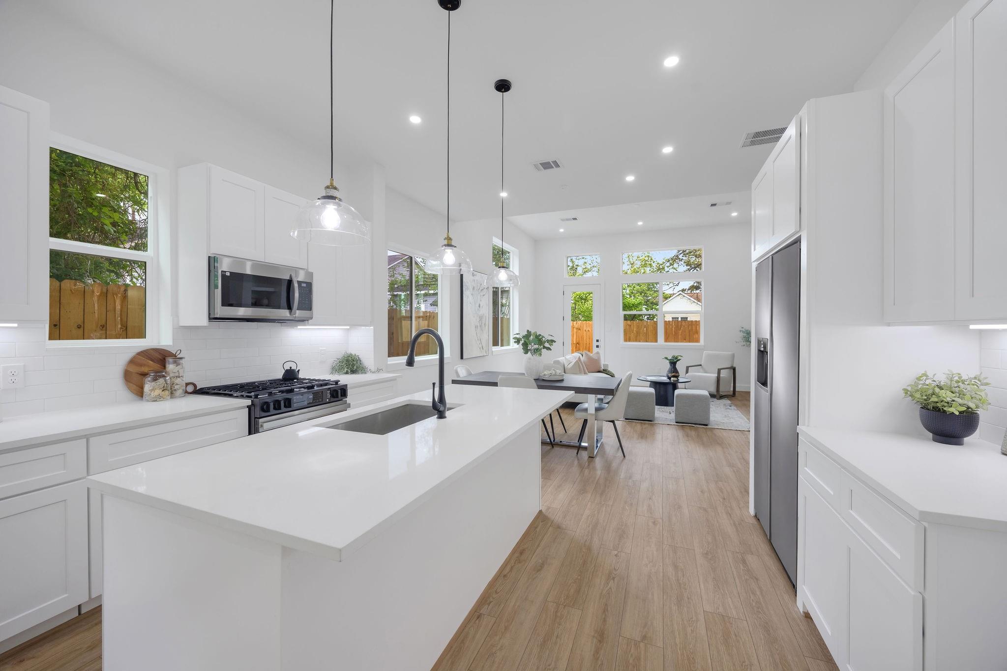 3107 Stonewall Street