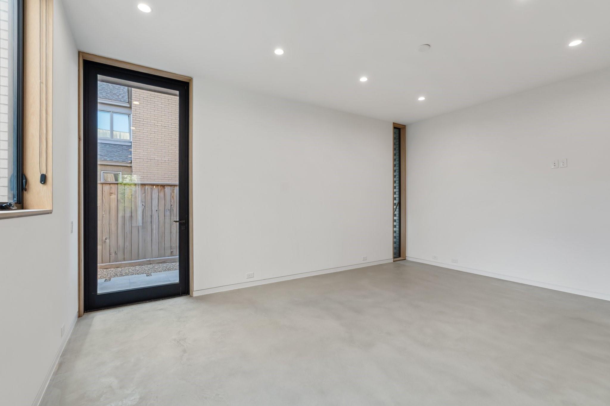 2021 Albans Road