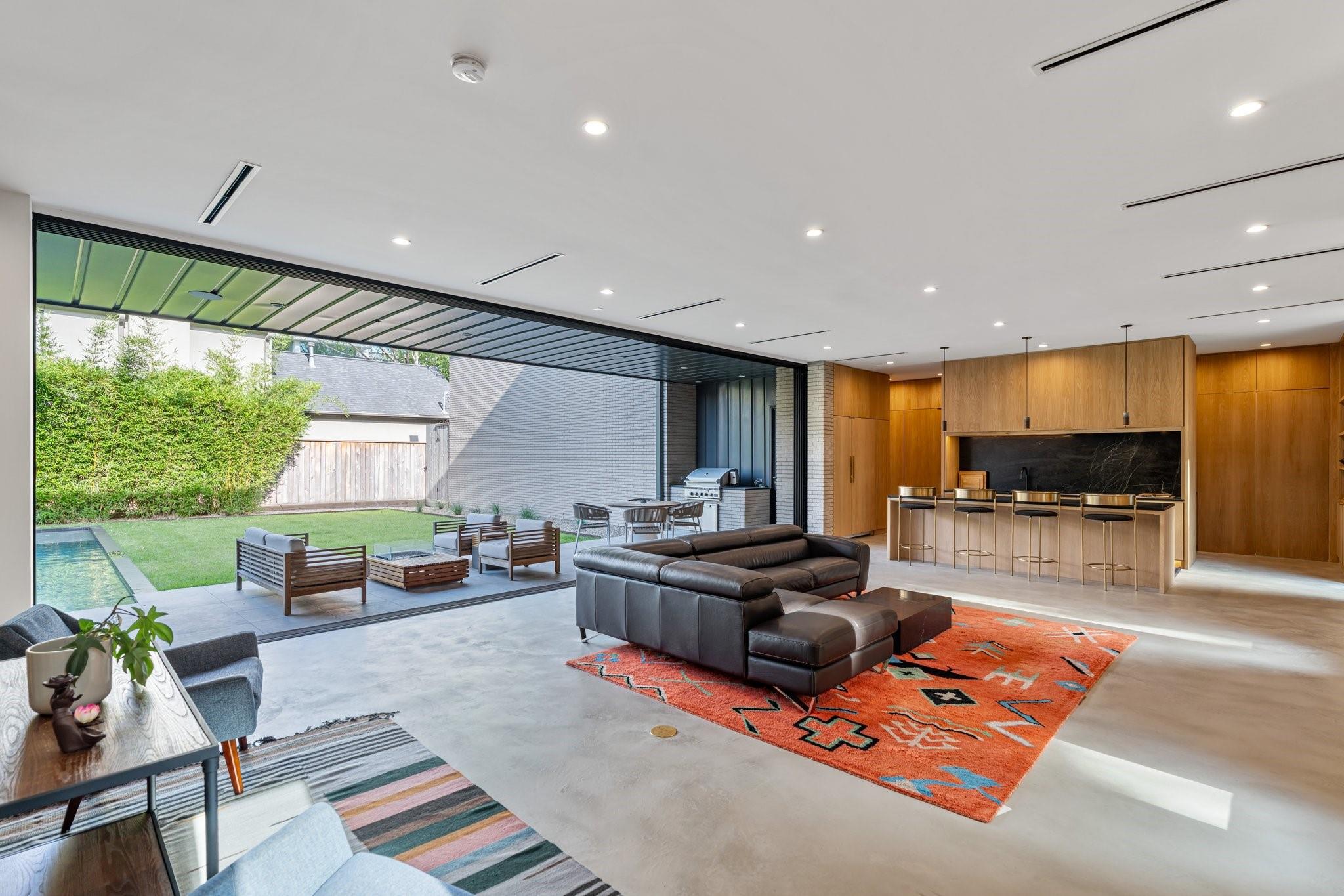 2021 Albans Road