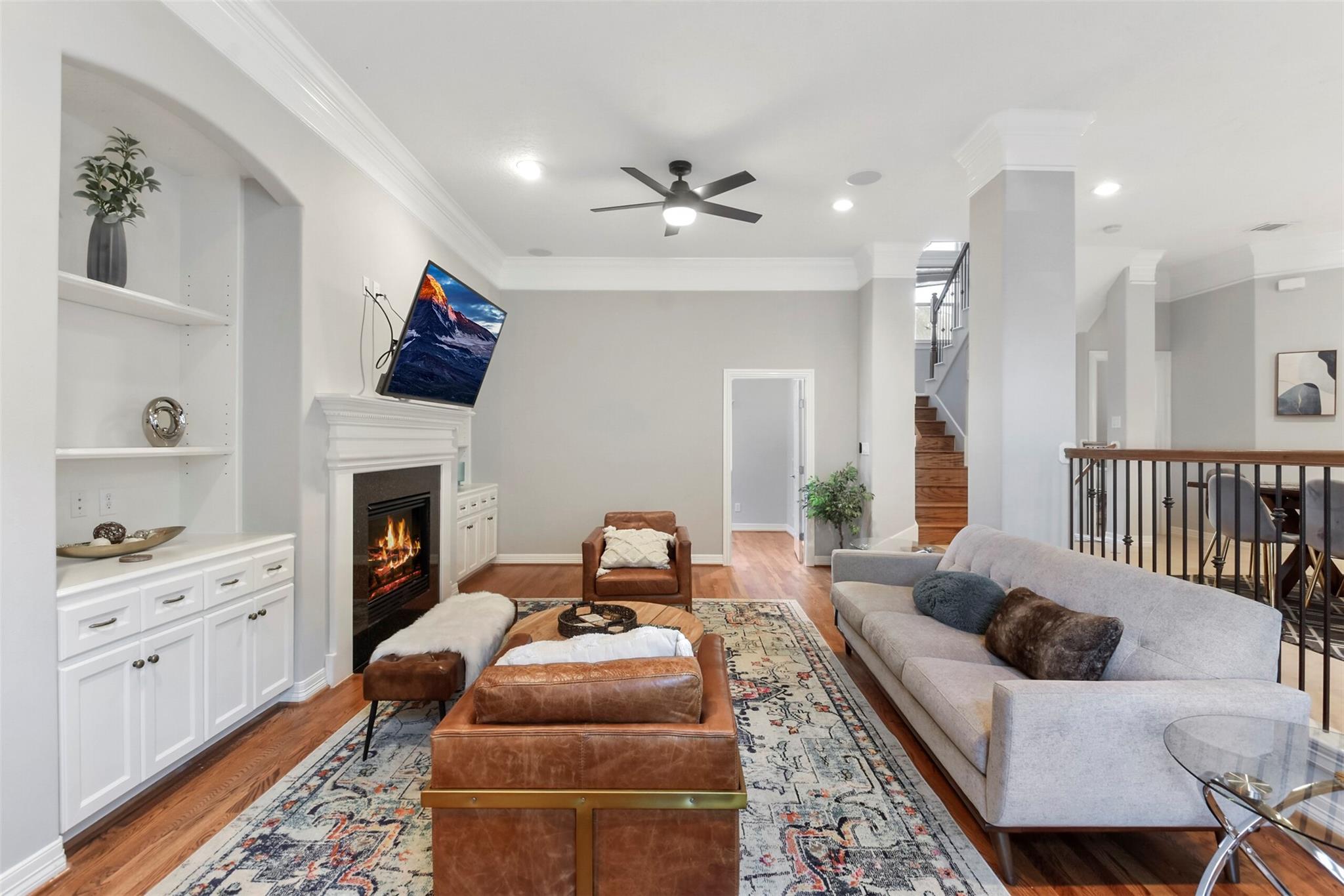 1202 W 25th Street
