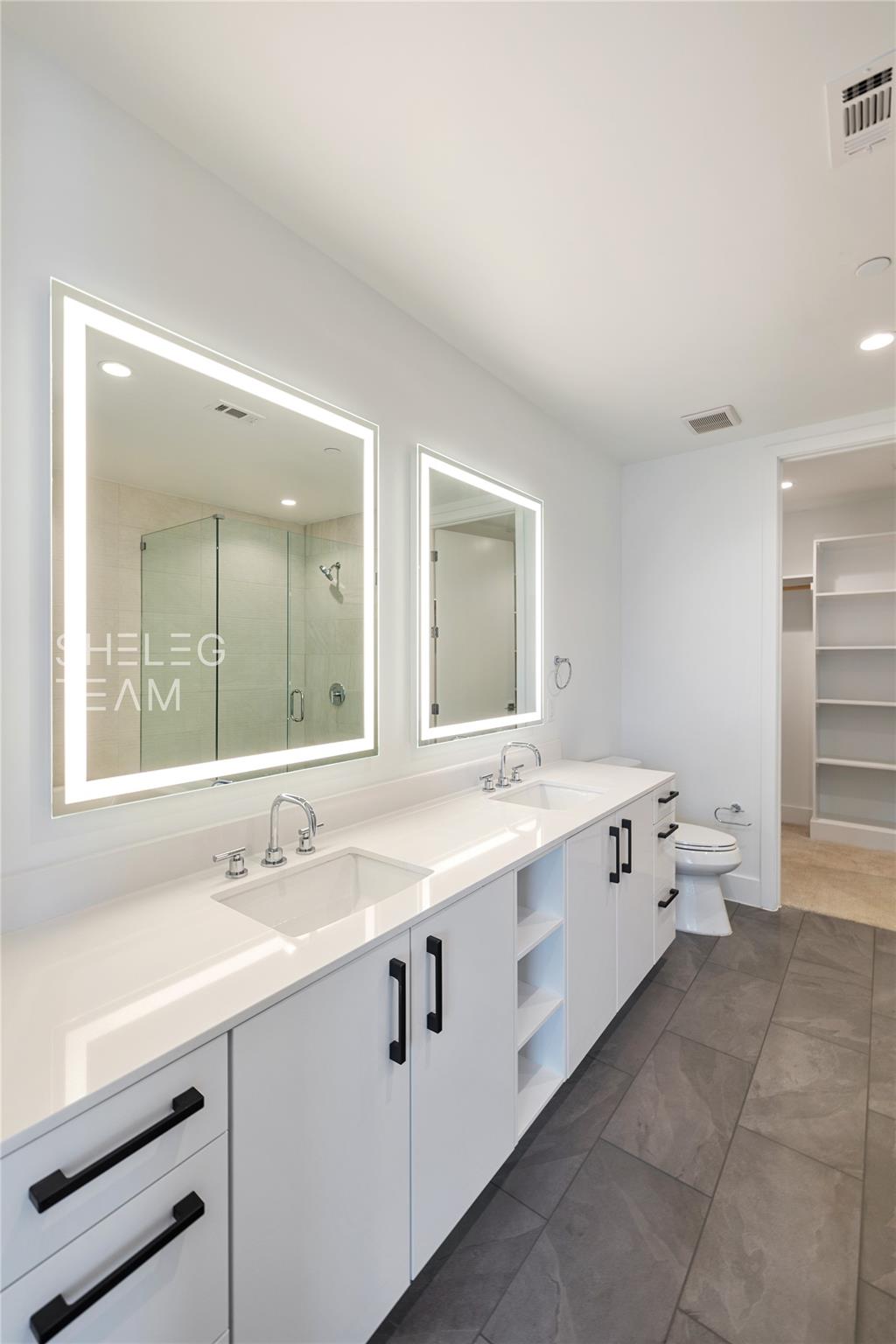 808 Crawford Street # 4102