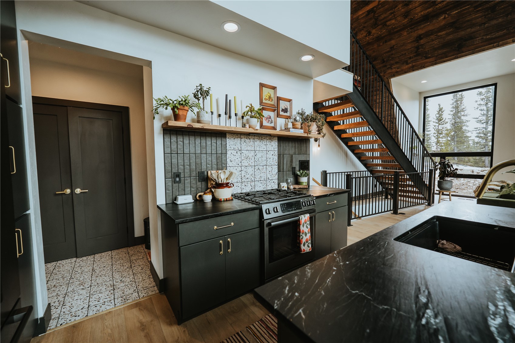 223 Guymard ROAD