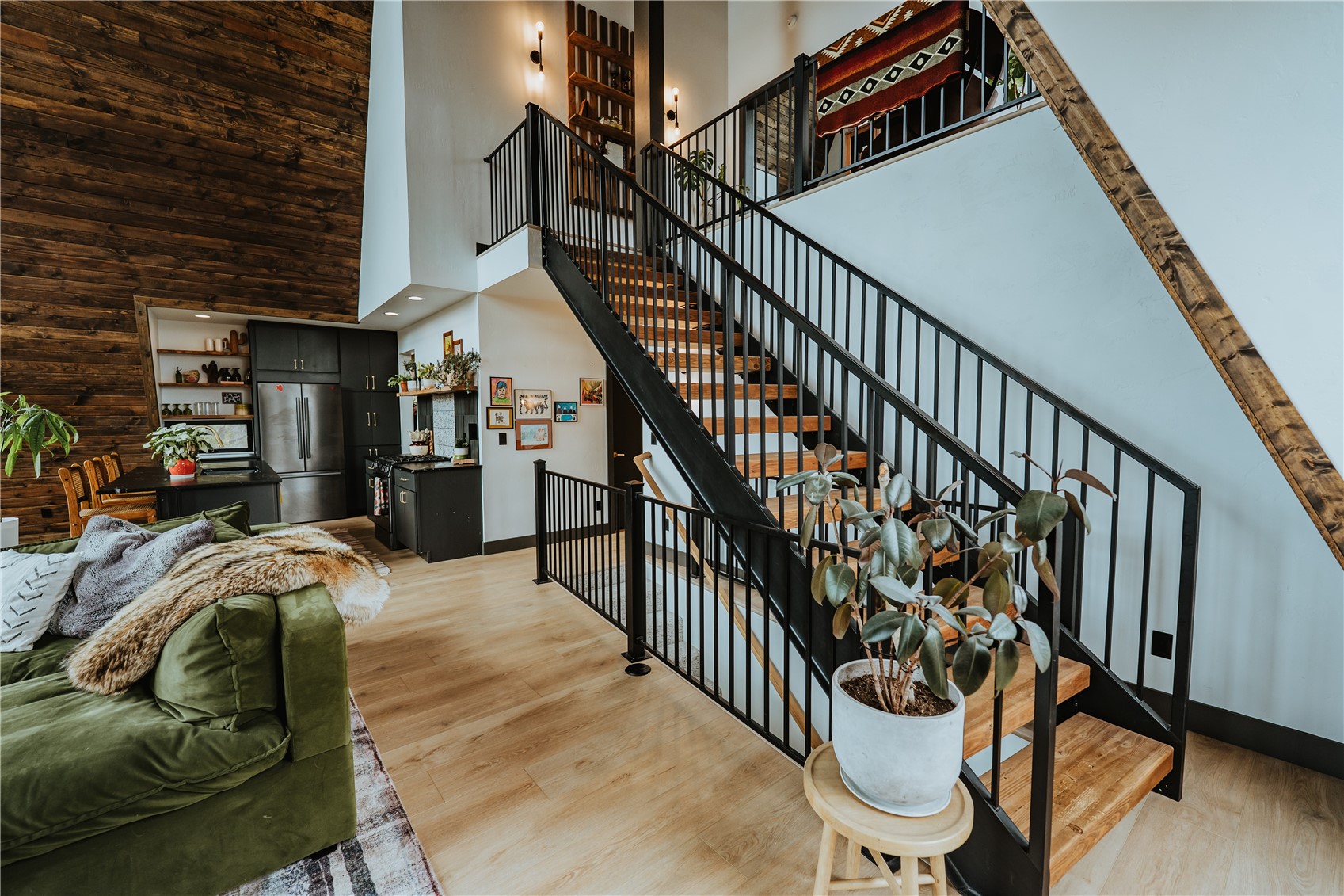 223 Guymard ROAD