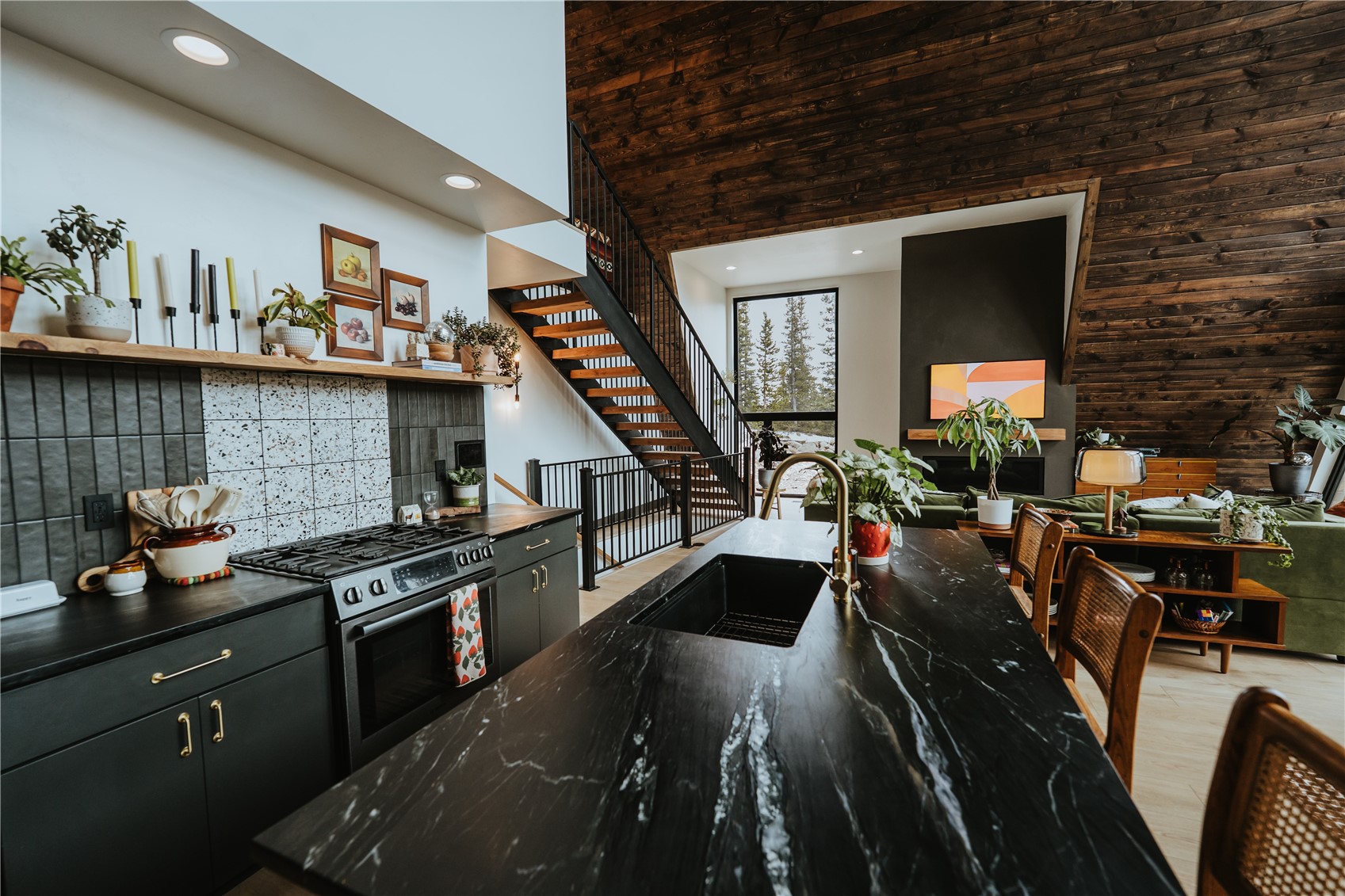 223 Guymard ROAD
