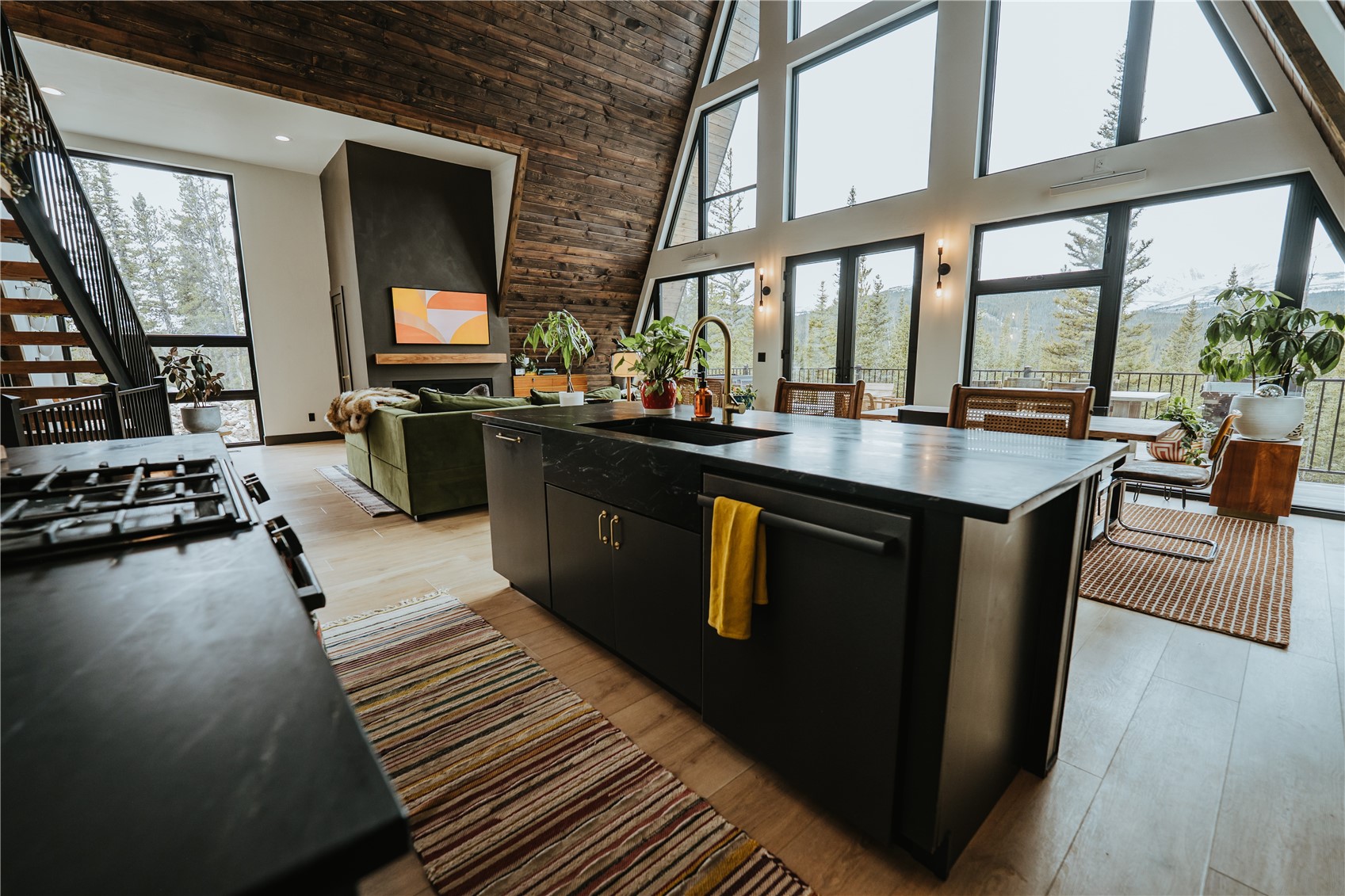 223 Guymard ROAD