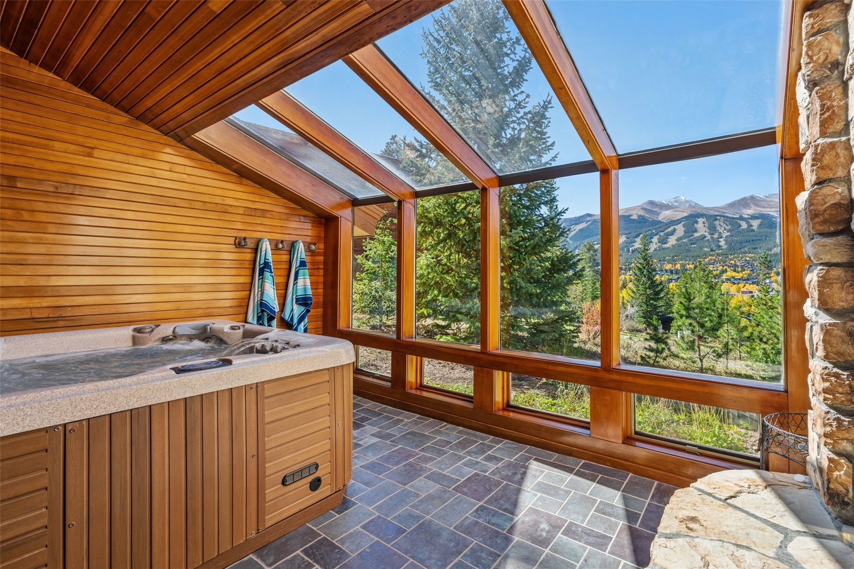 113 N Gold Flake TERRACE