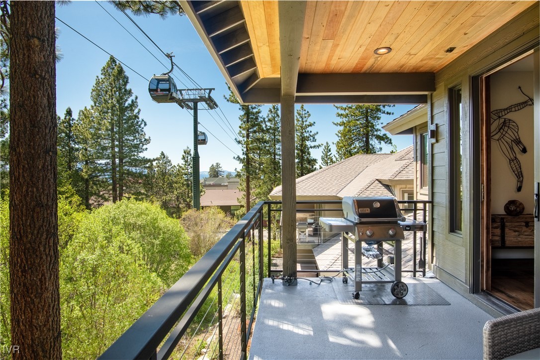 30 Lake Parkway 3