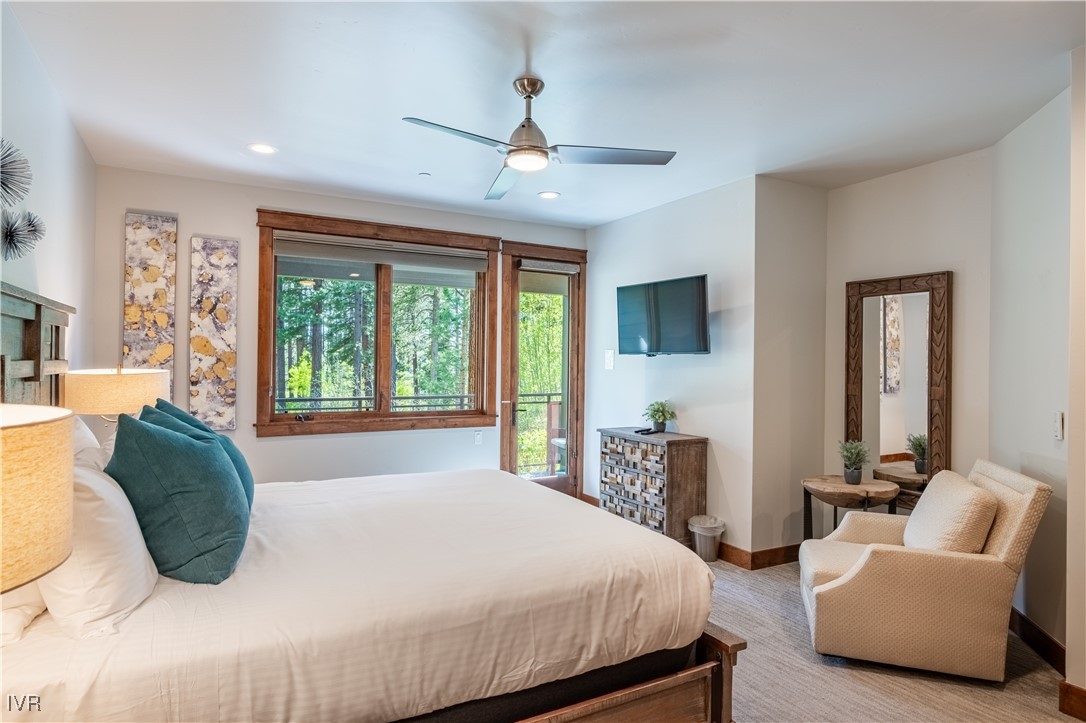 30 Lake Parkway 3