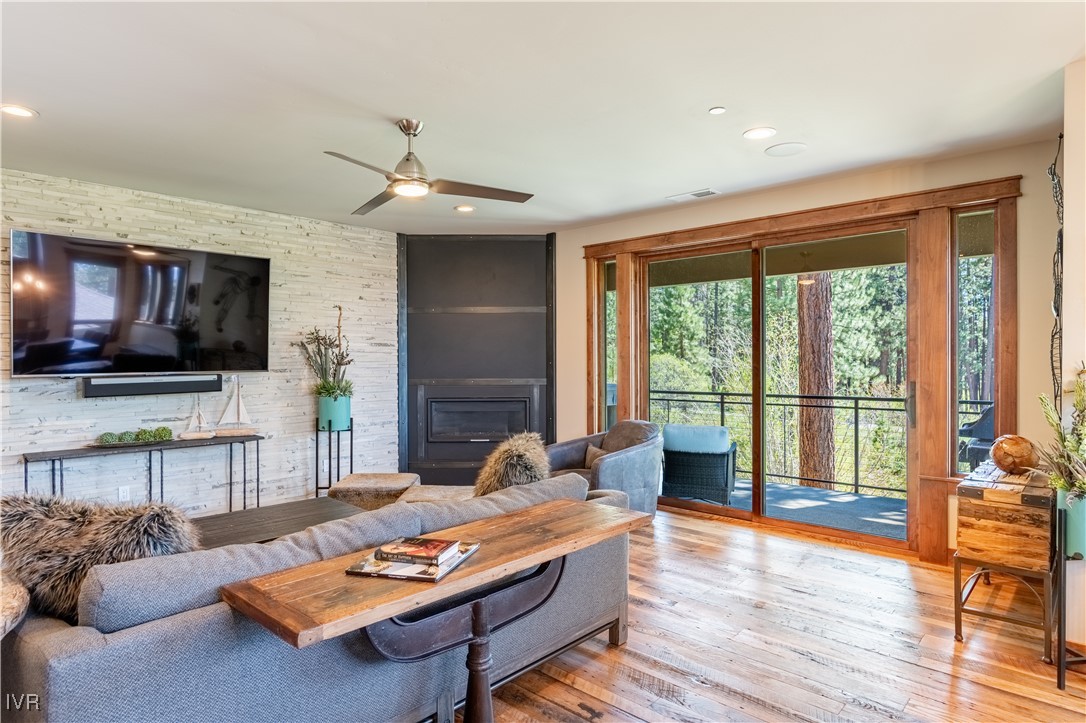 30 Lake Parkway 3