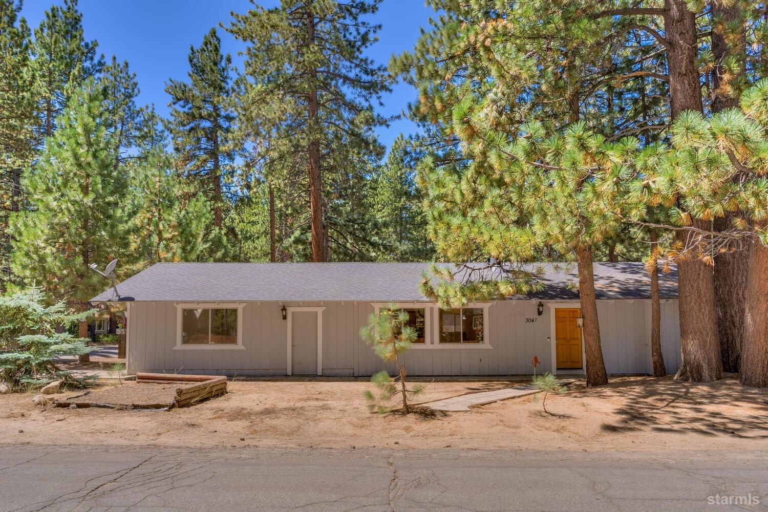 3047 Sacramento Avenue