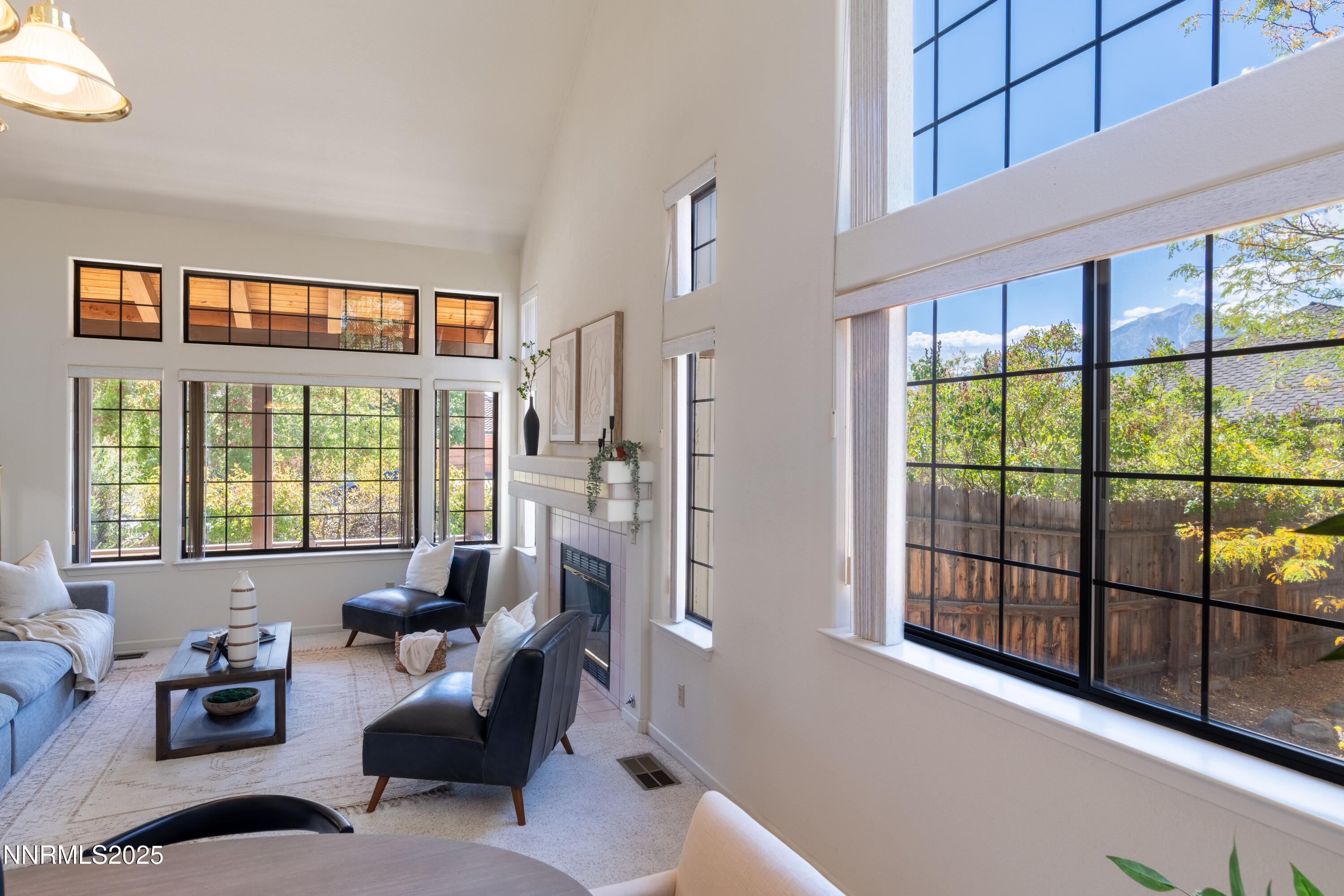 1208 Pleasantview Drive