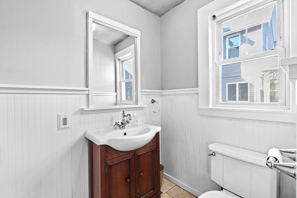 14-16 Cottage Pl # 14