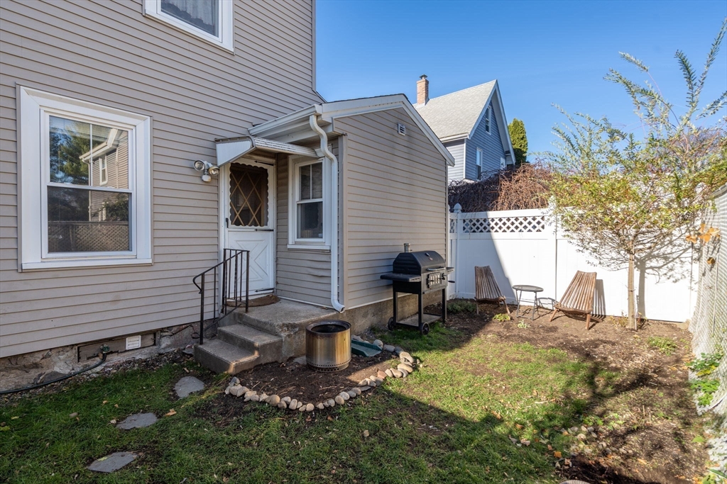 14-16 Cottage Pl # 14