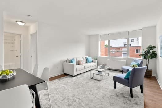 20 Hammond Pond Pkwy # 602