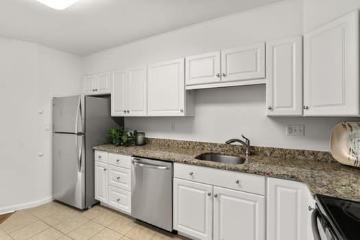 20 Hammond Pond Pkwy # 602