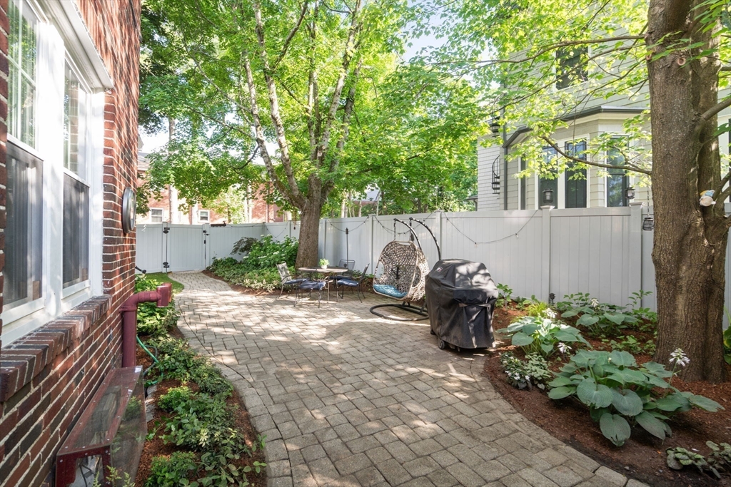 95 Langley Rd # 1