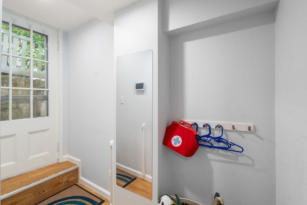 95 Langley Rd # 1