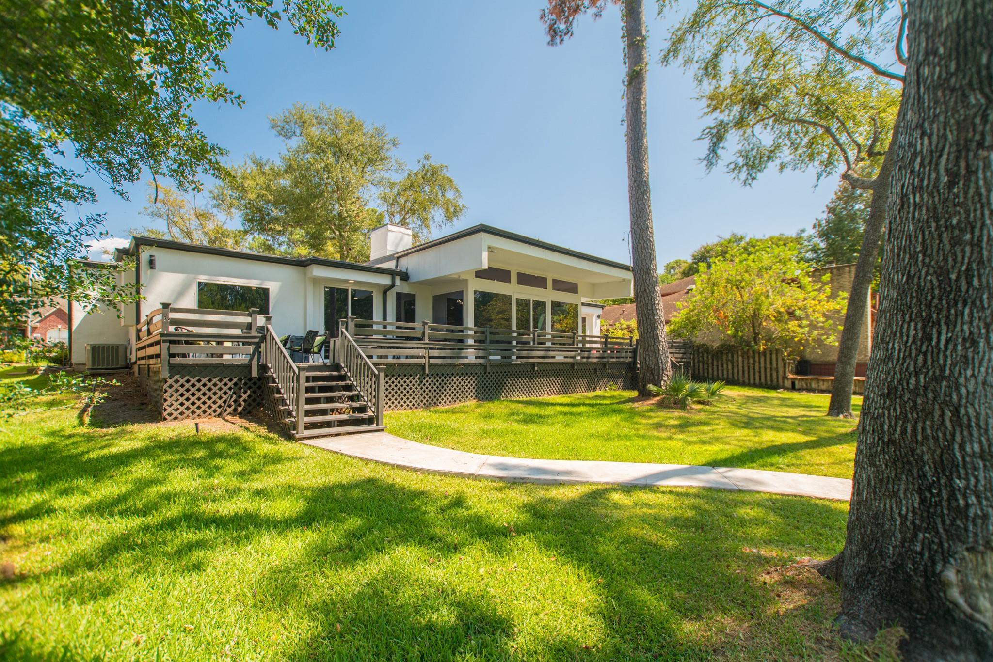 3103 Hemingway Drive