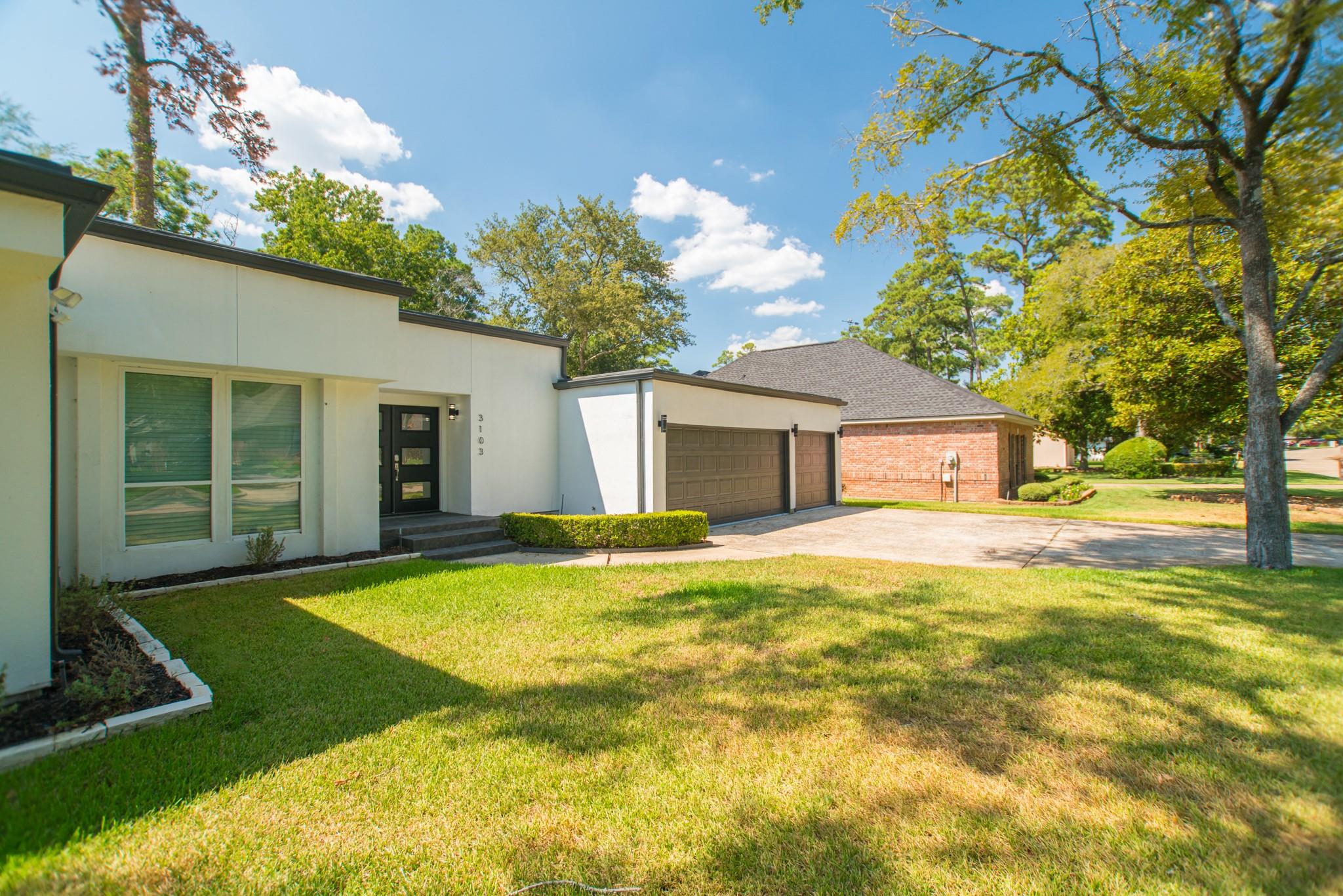 3103 Hemingway Drive