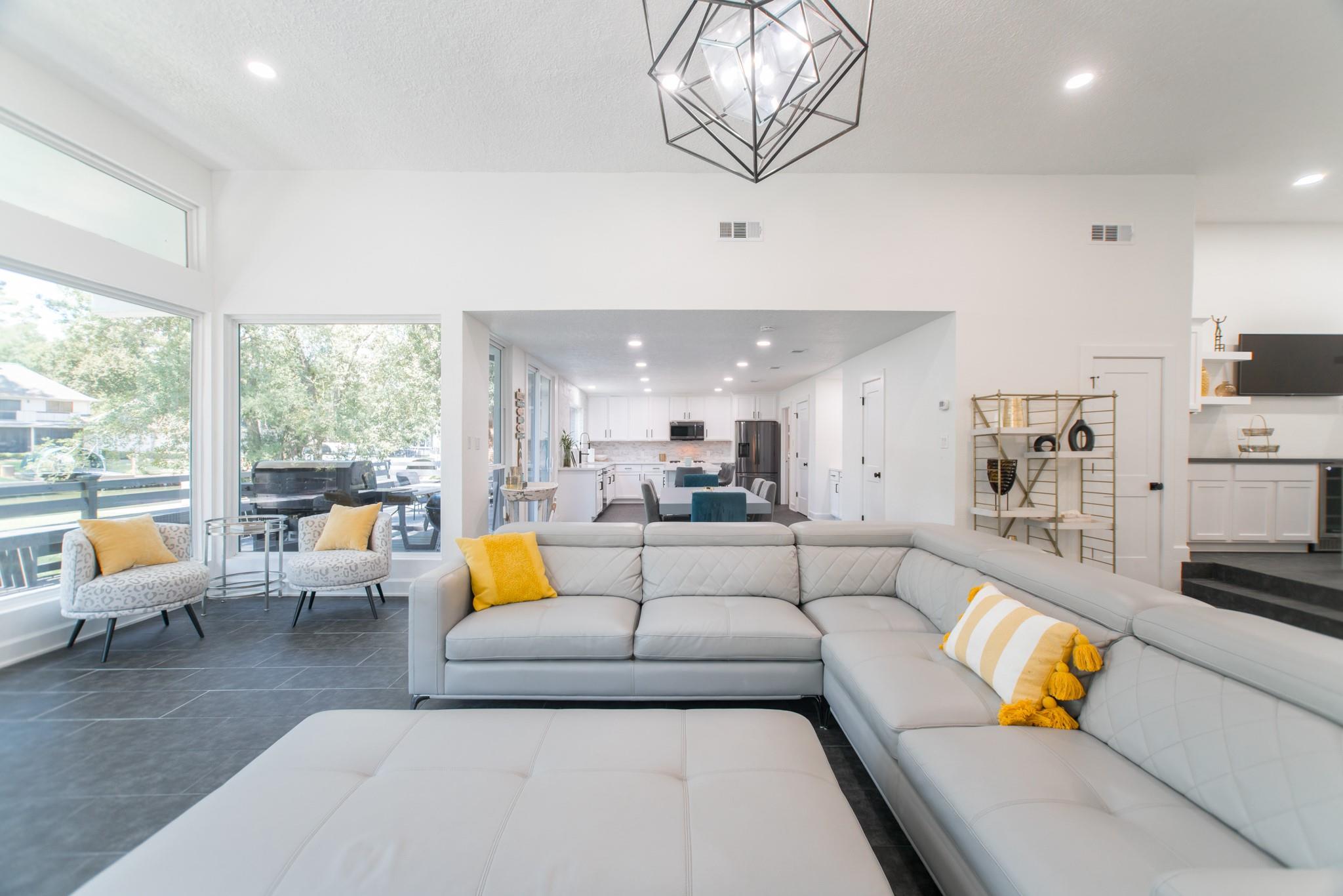 3103 Hemingway Drive