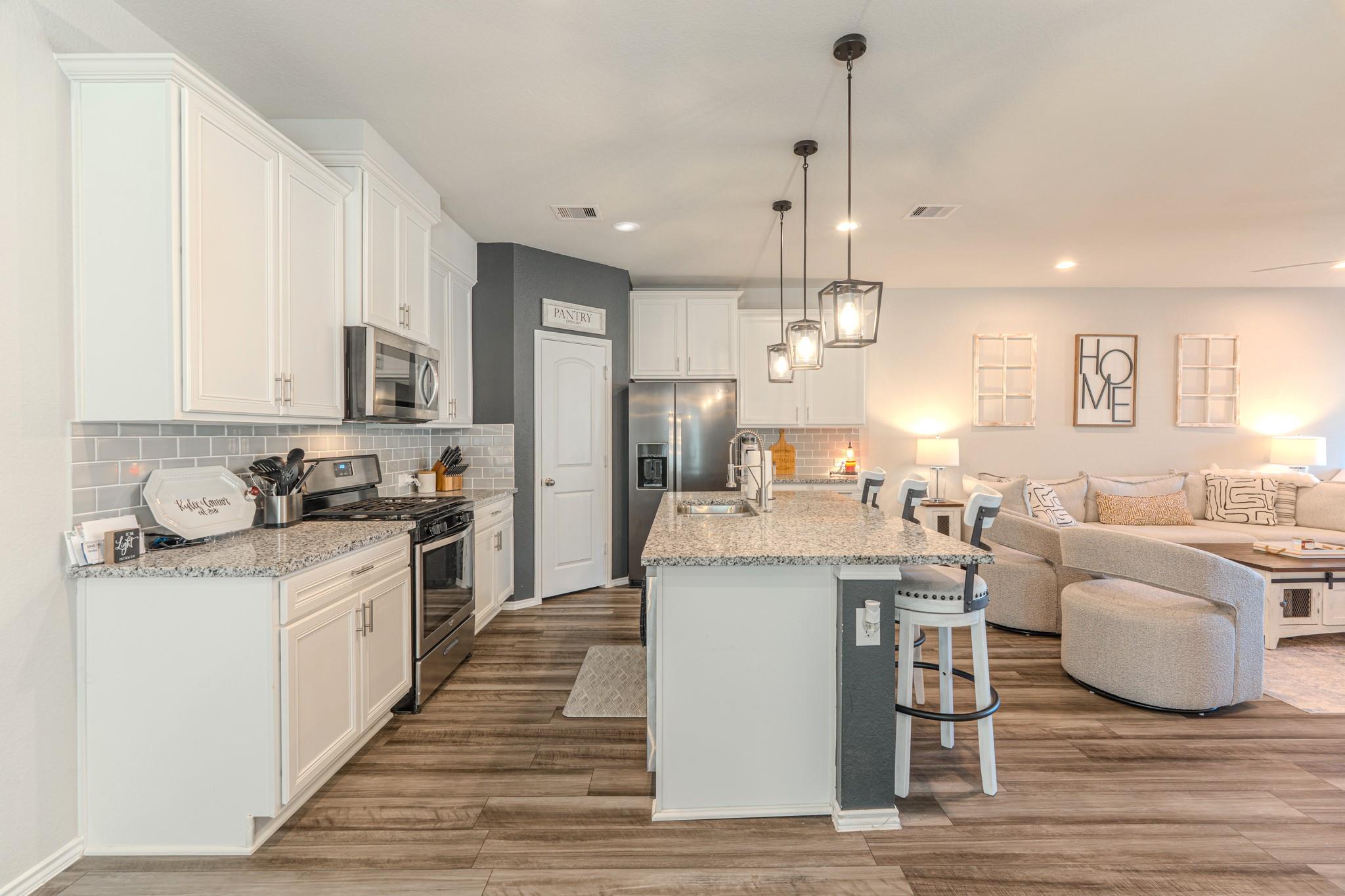 9221 Inland Leather Lane