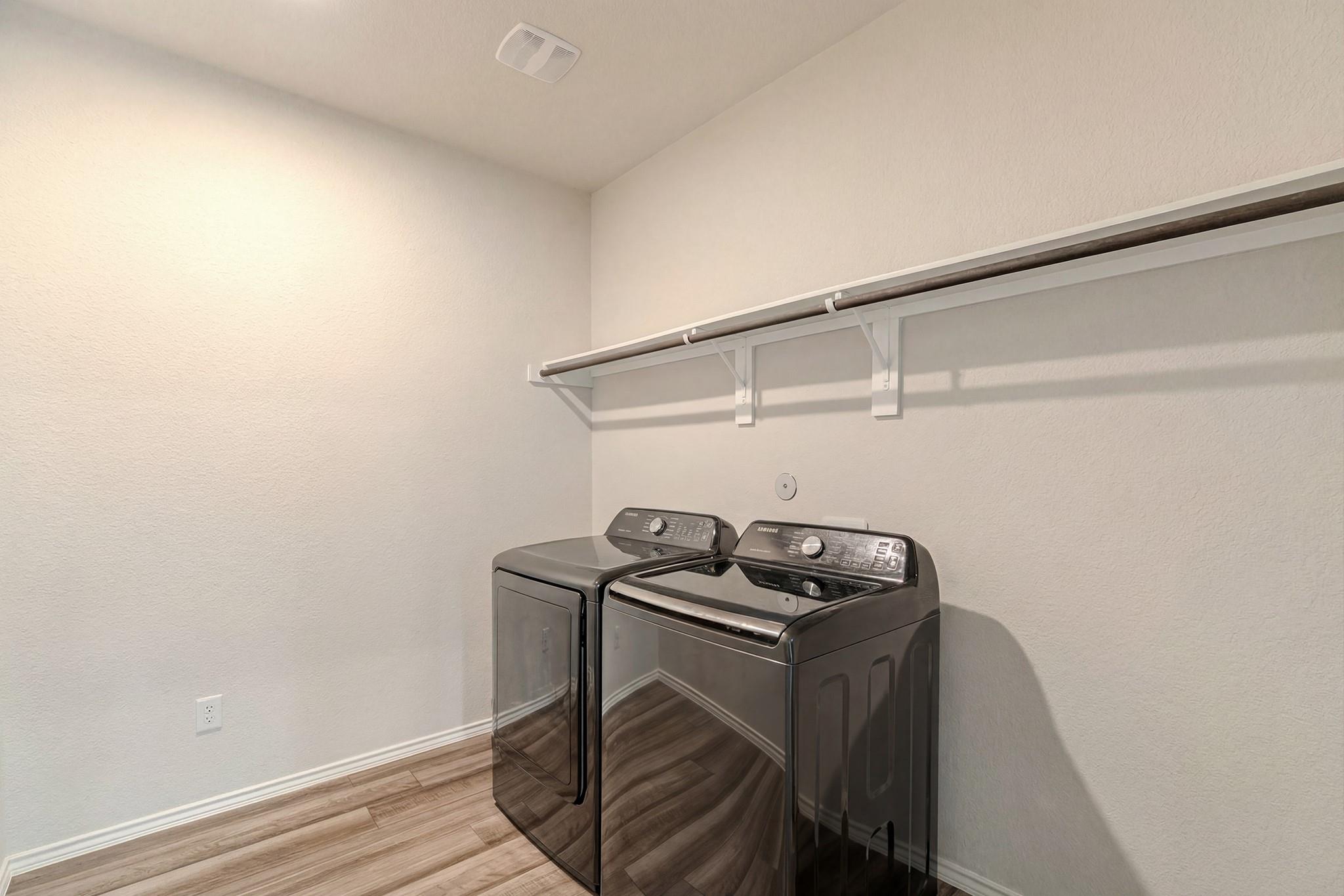 9221 Inland Leather Lane