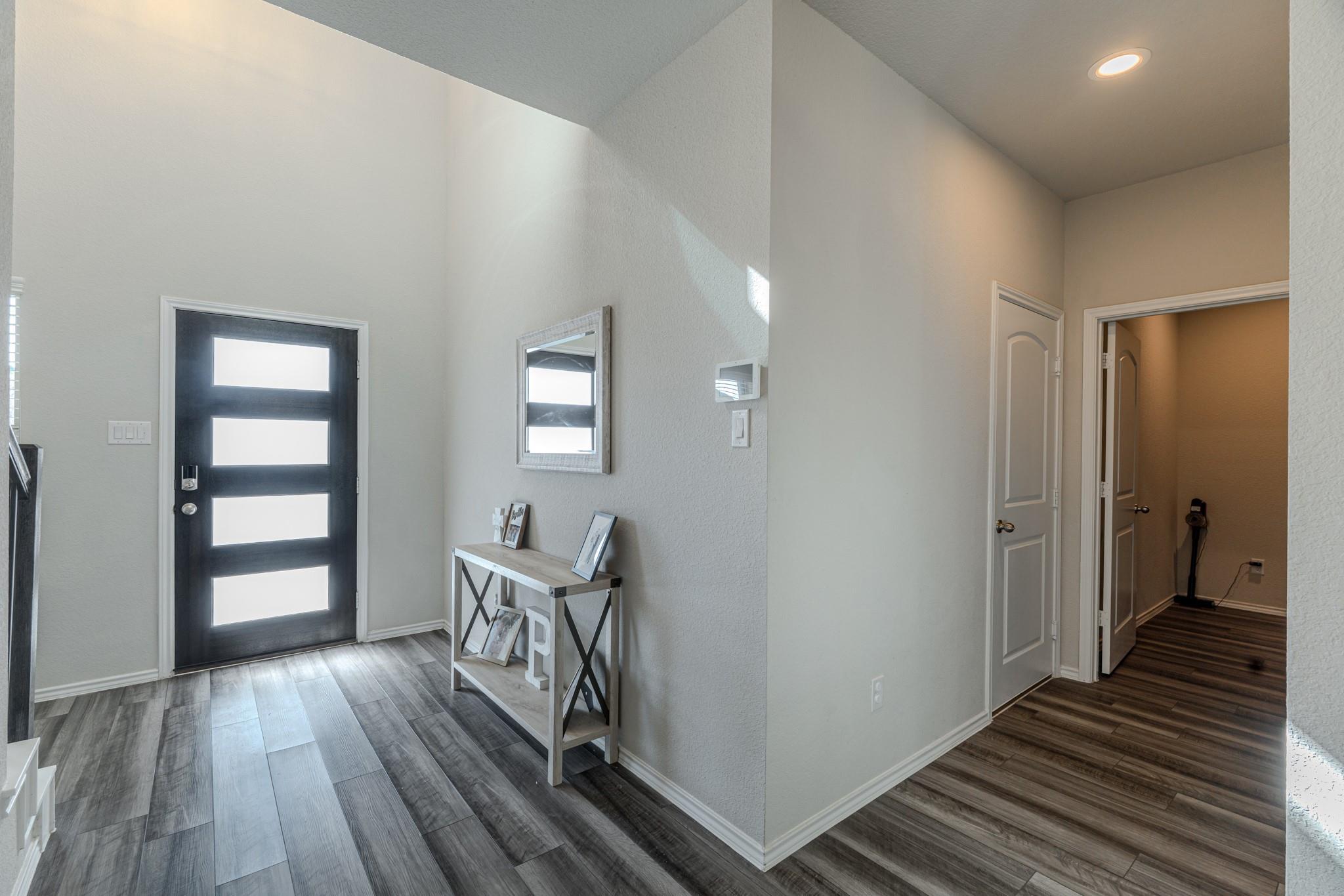 9221 Inland Leather Lane