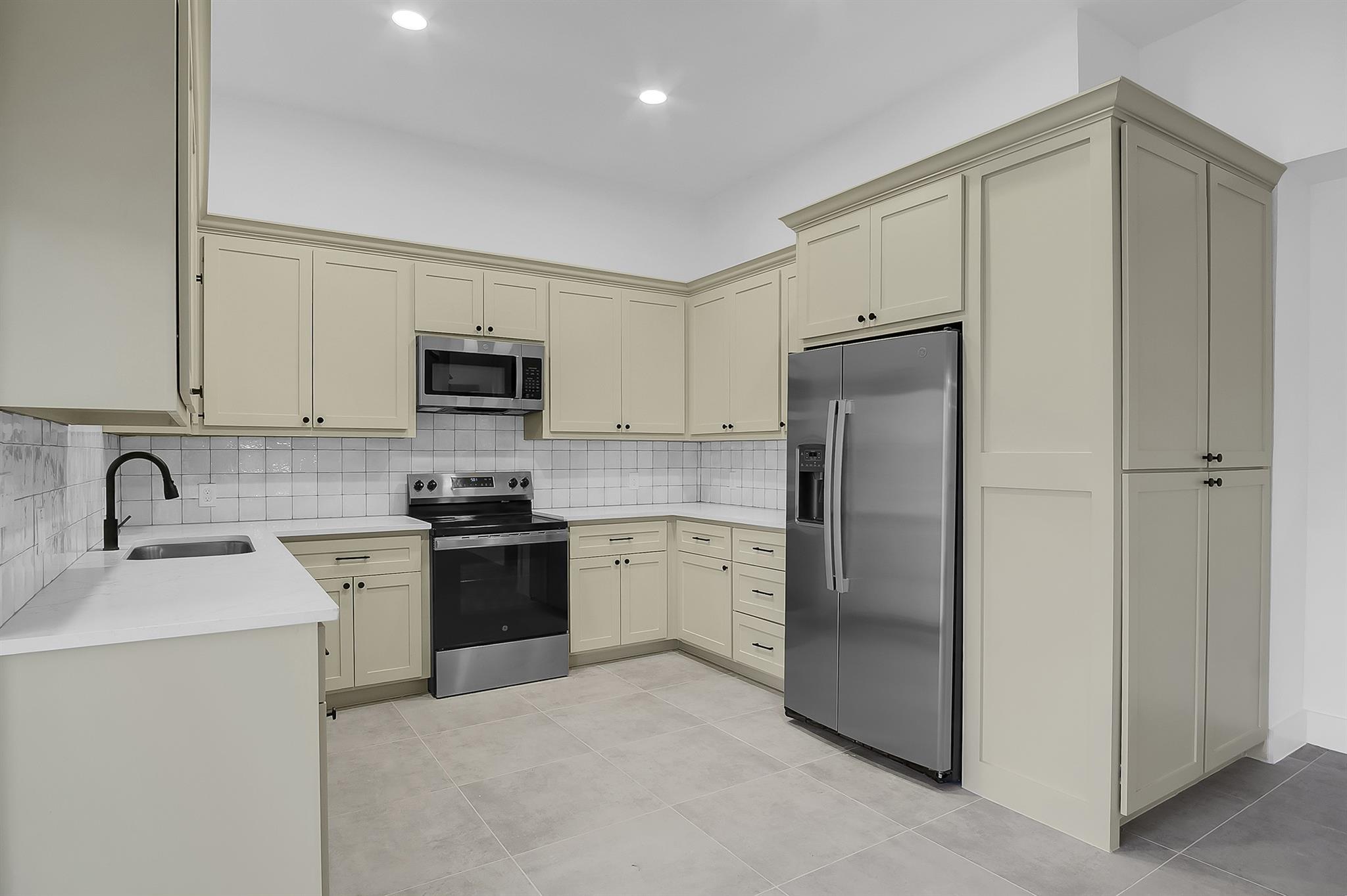 17128 Spindle Oaks Drive