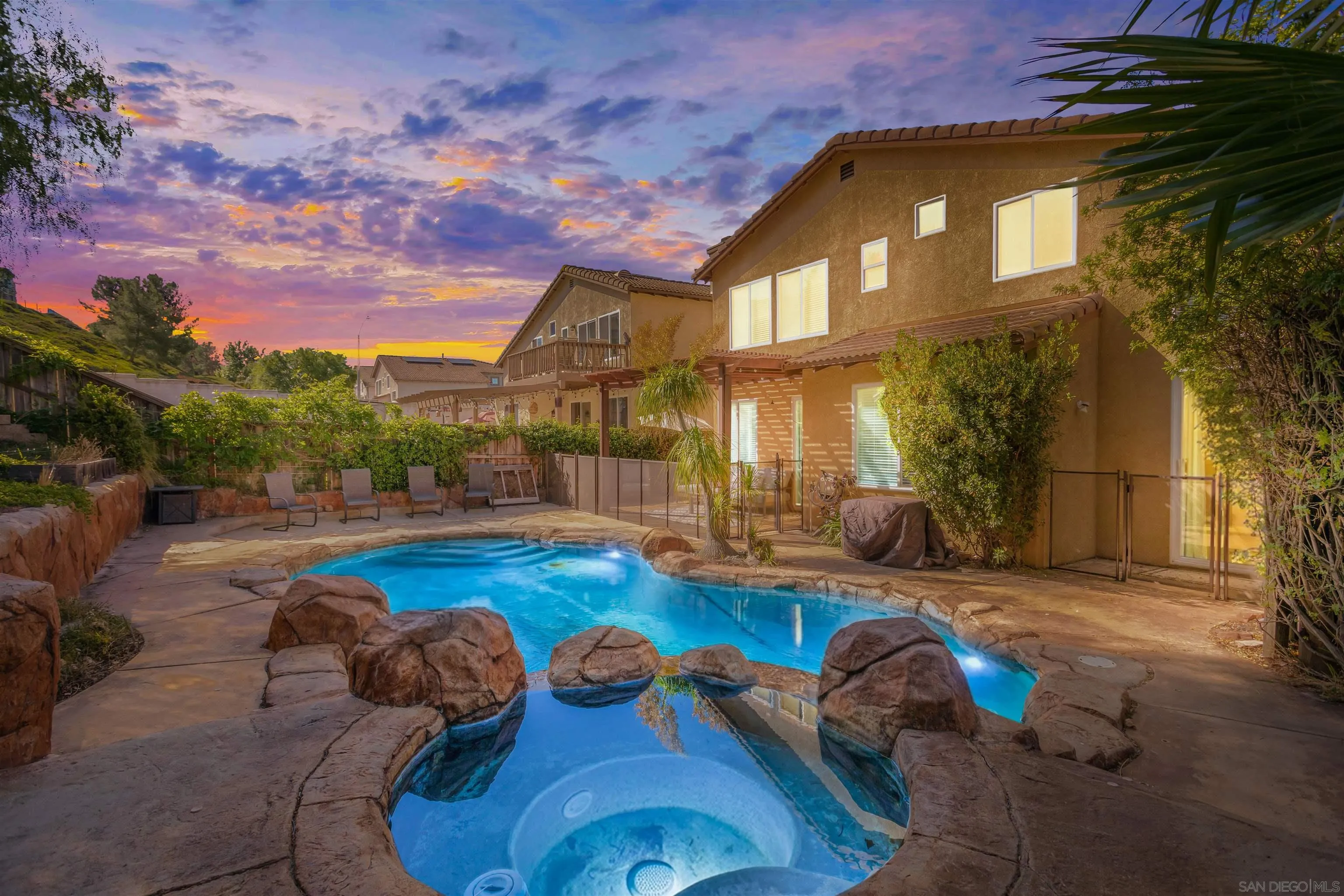 45948 Via La Colorada