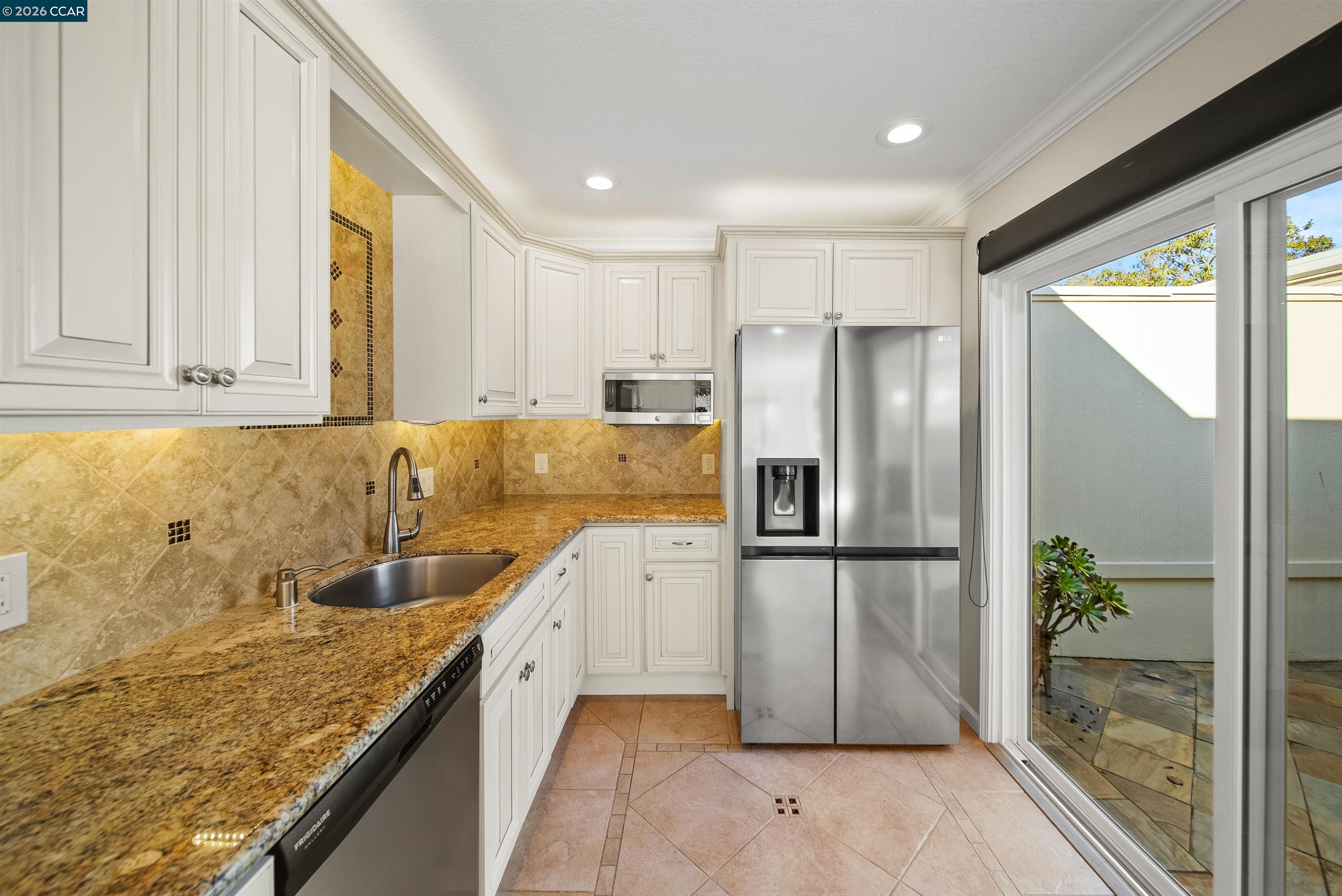 2017 Pine Knoll Drive # 7