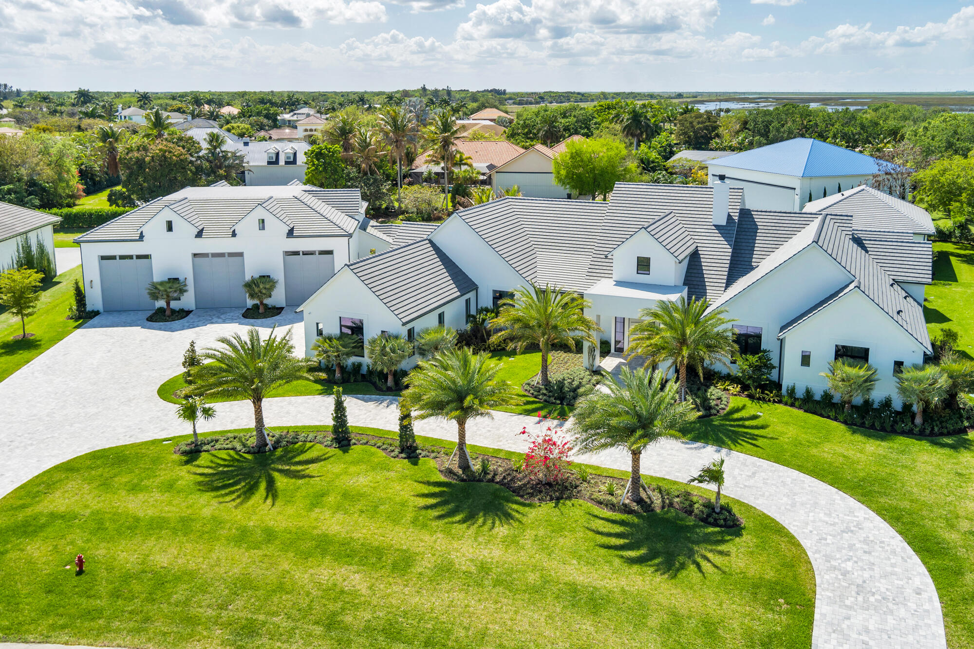 2015 Lockheed Terrace