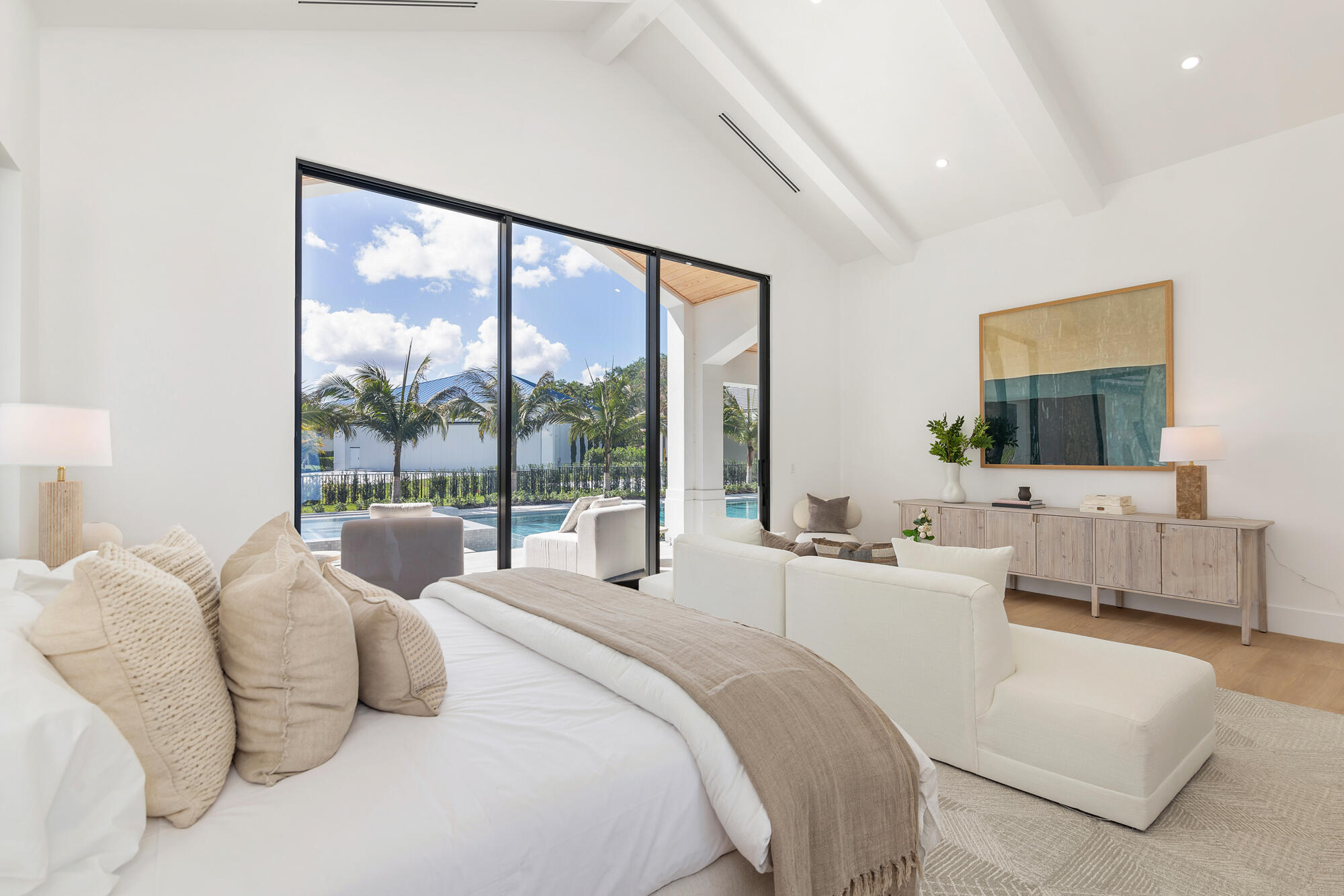 2015 Lockheed Terrace