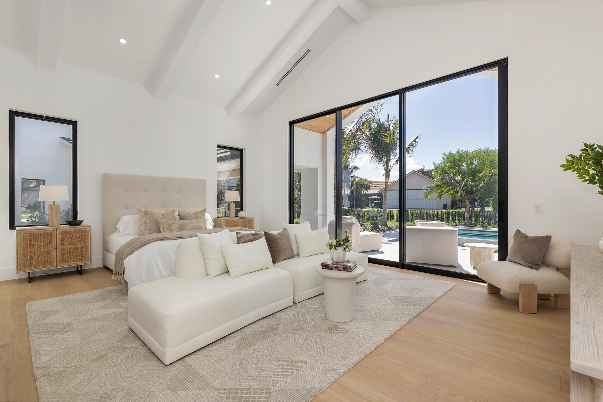 2015 Lockheed Terrace