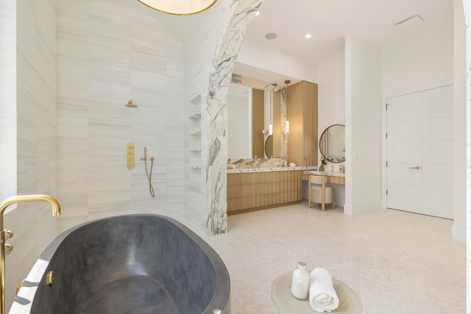 2015 Lockheed Terrace