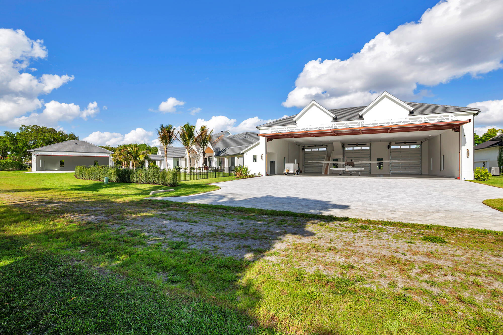 2015 Lockheed Terrace