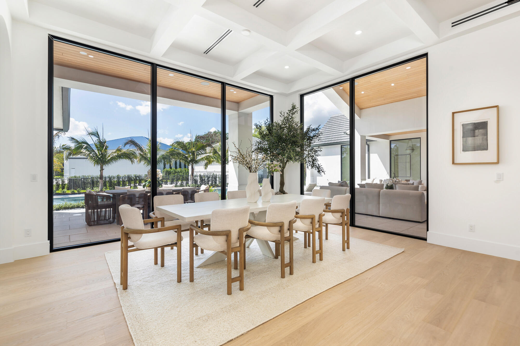 2015 Lockheed Terrace