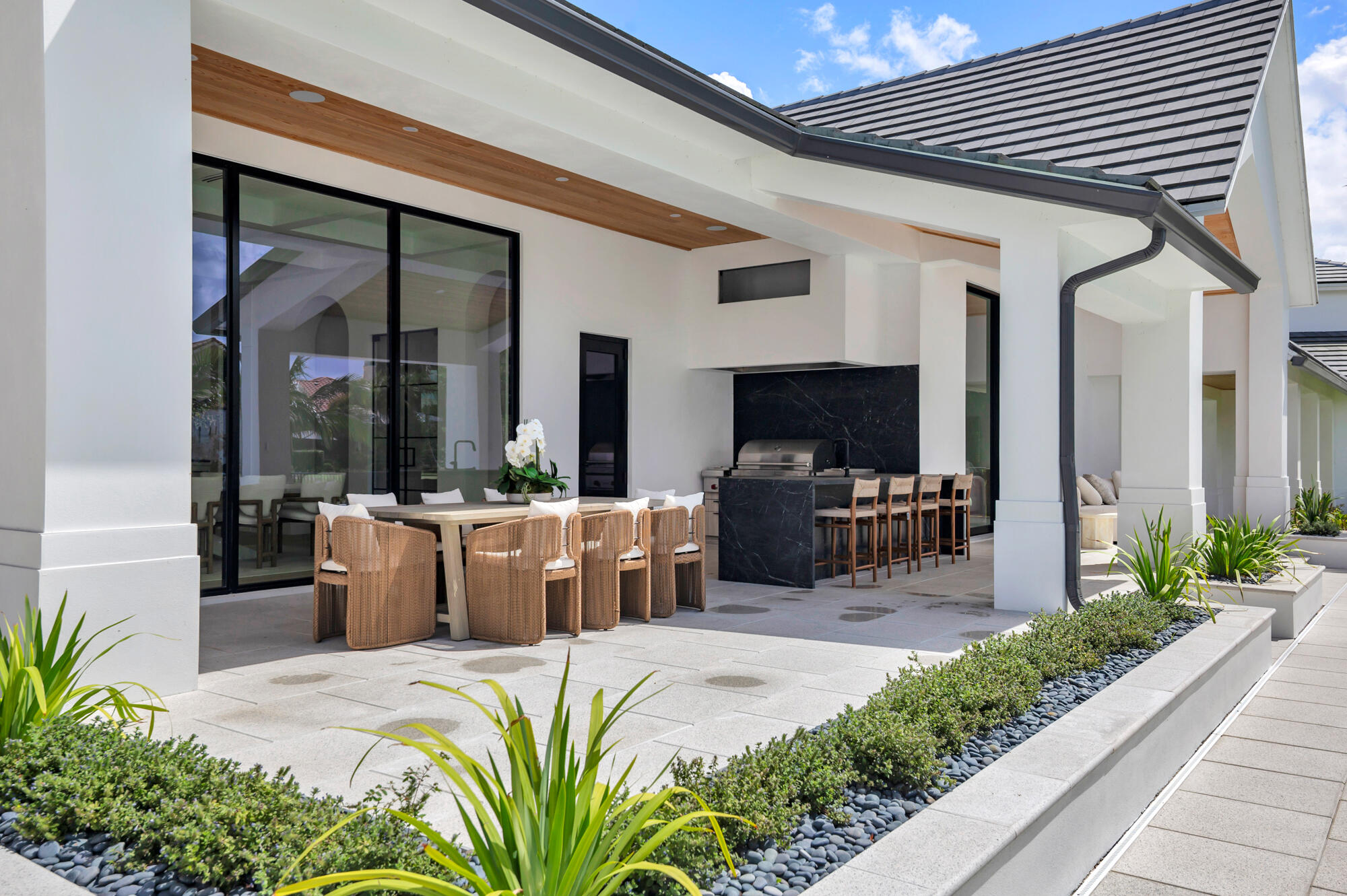 2015 Lockheed Terrace