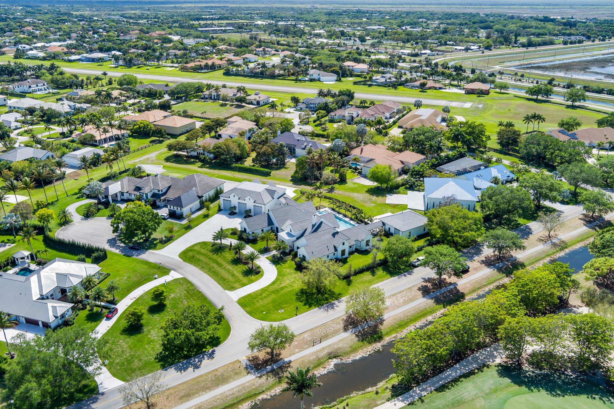 2015 Lockheed Terrace