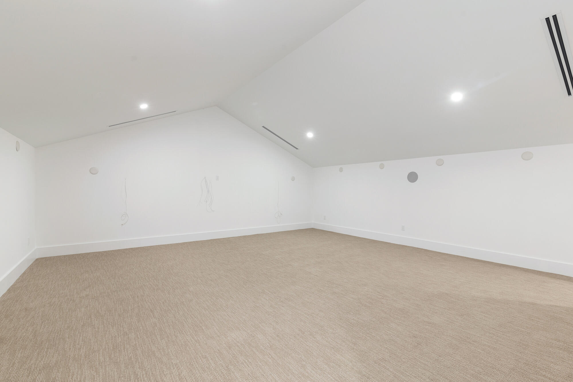 2015 Lockheed Terrace