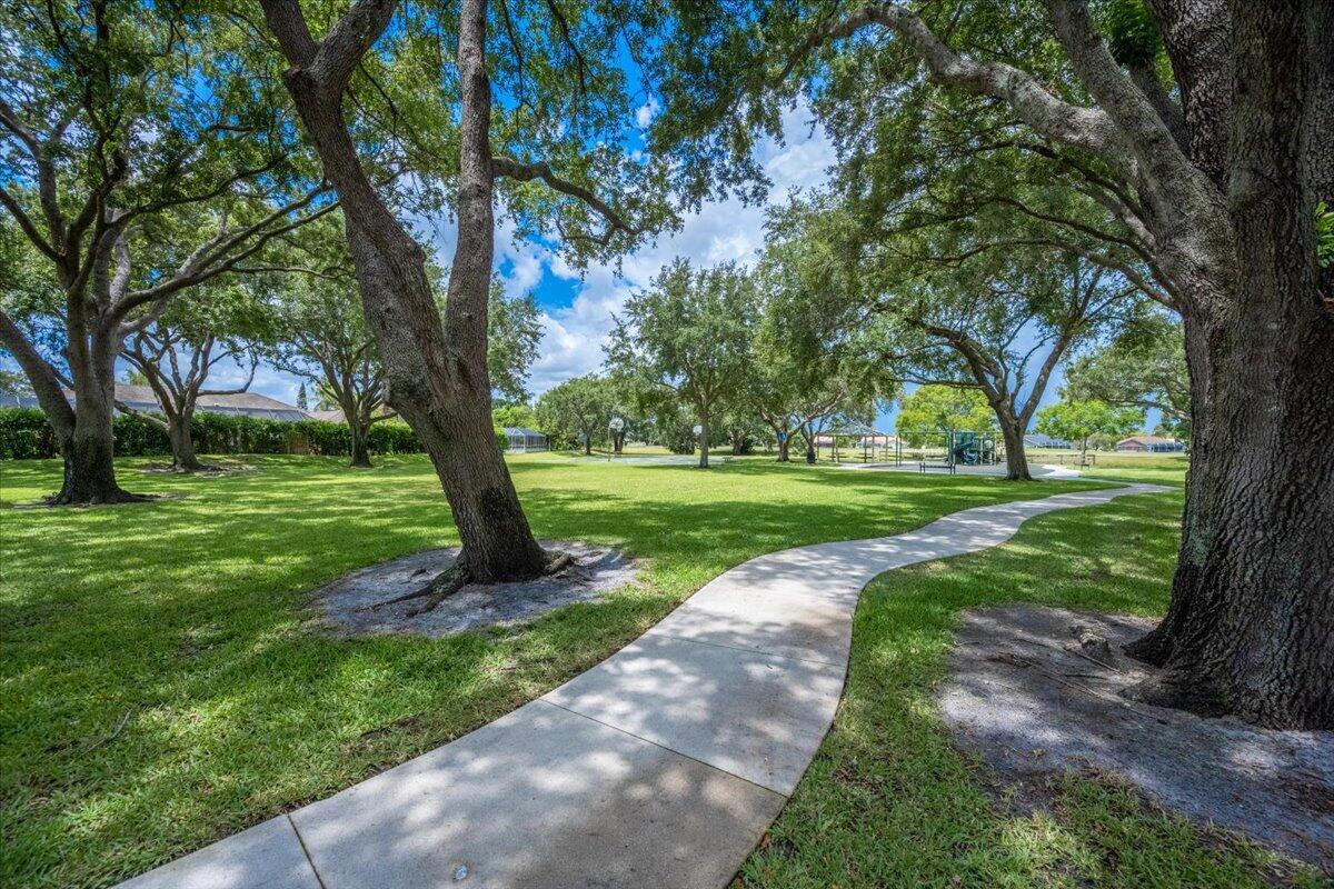 1540 Farmington Court